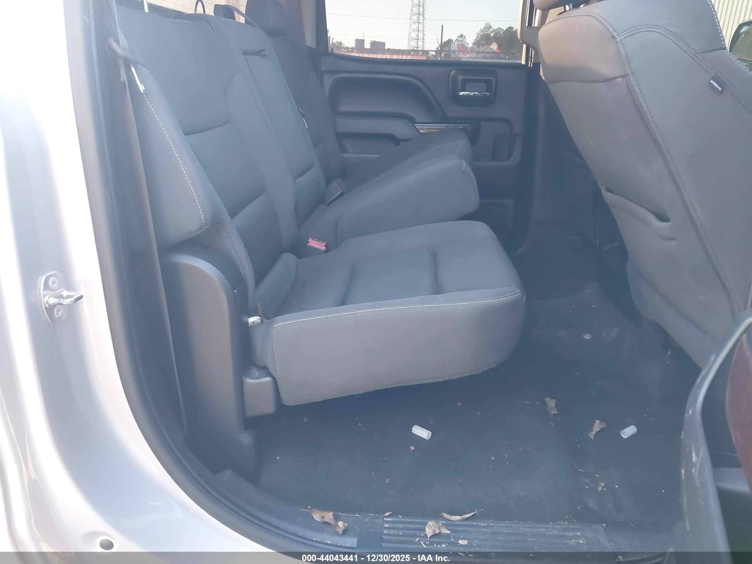 GMC SIERRA image 8