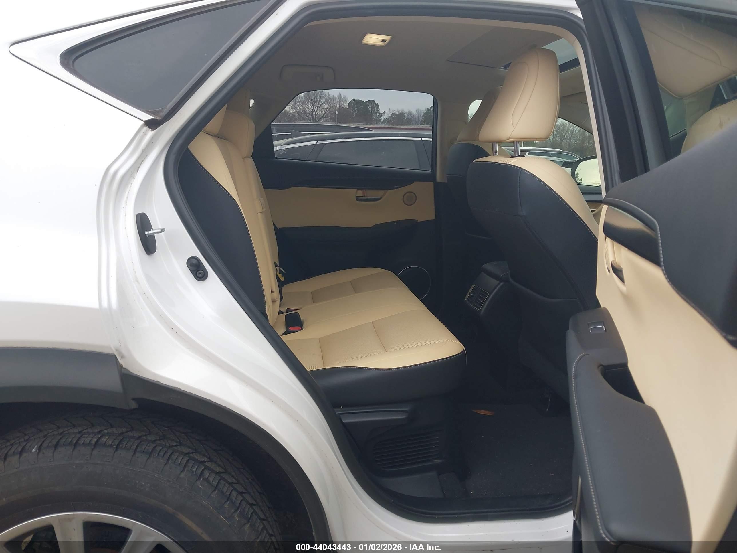 LEXUS NX image 8