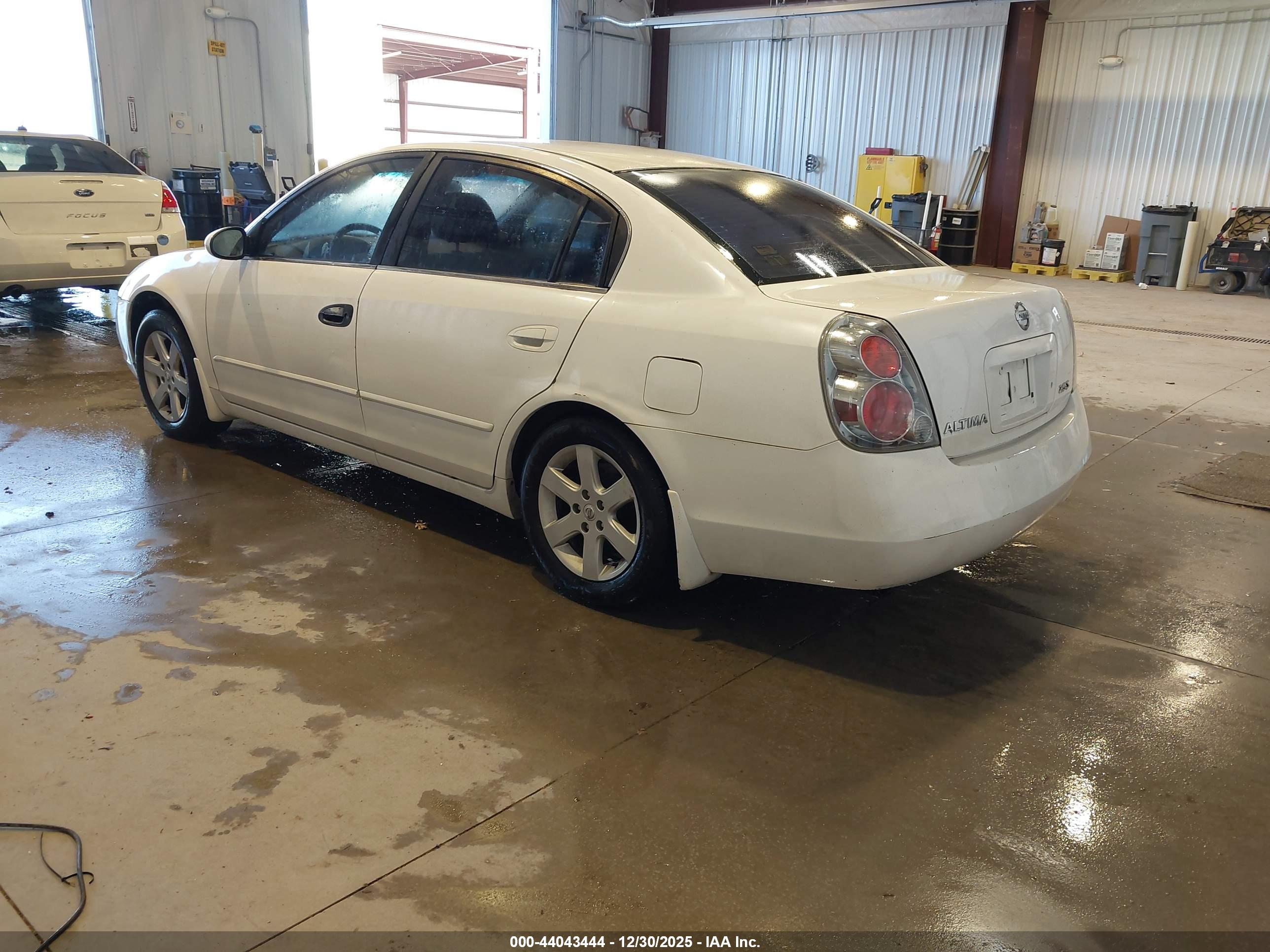 NISSAN ALTIMA image 3
