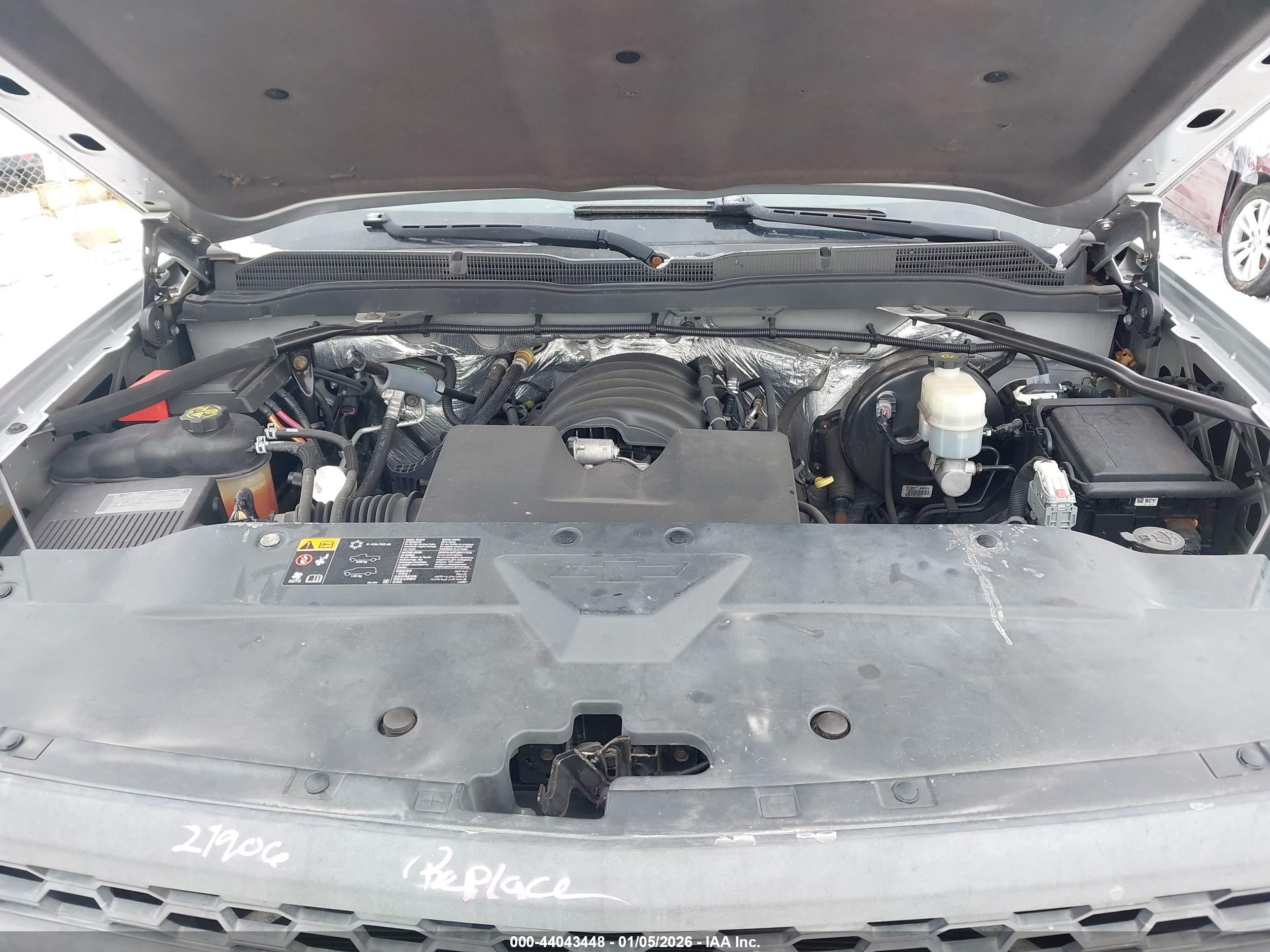 CHEVROLET SILVERADO image 10