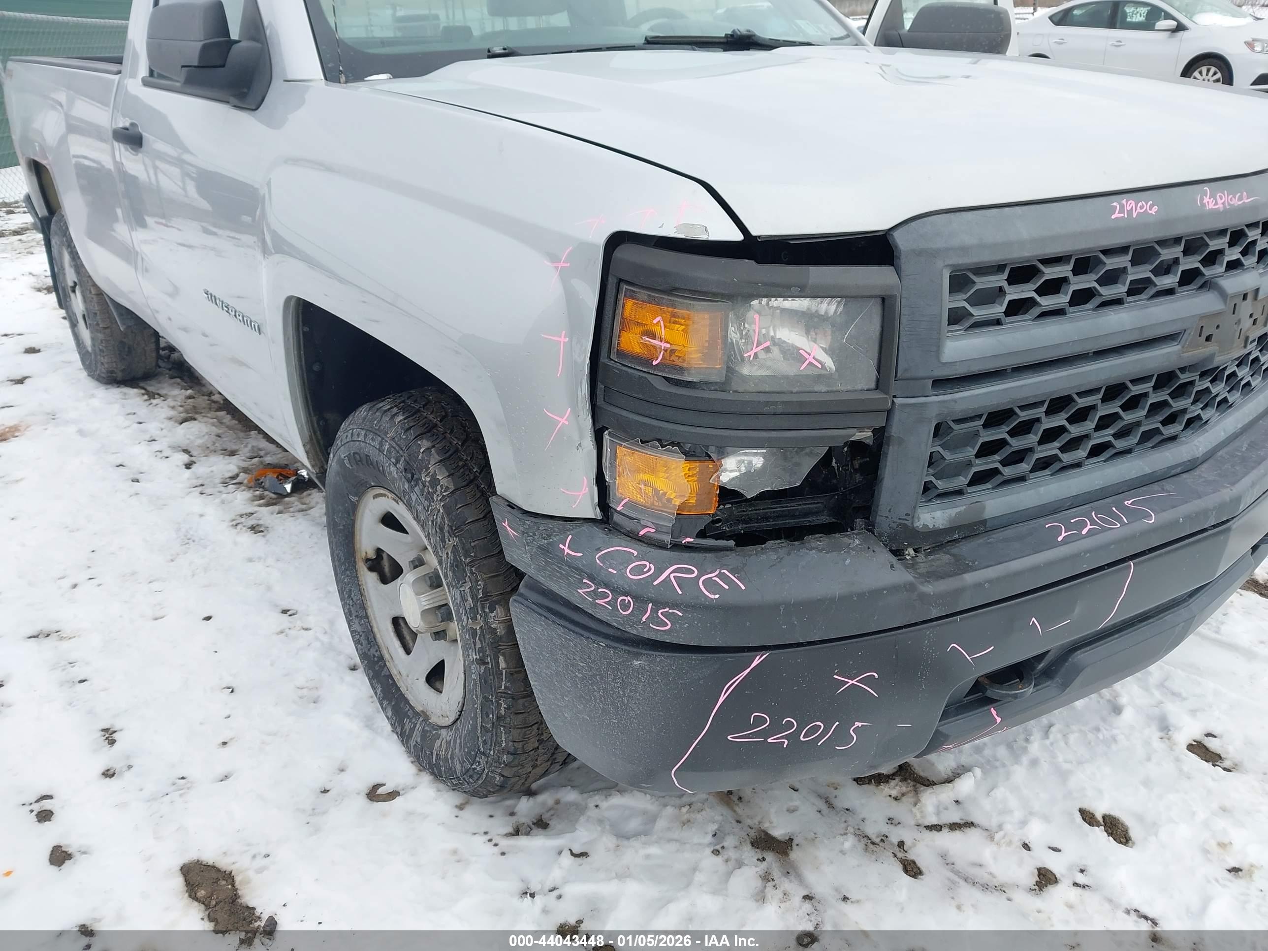 CHEVROLET SILVERADO image 6