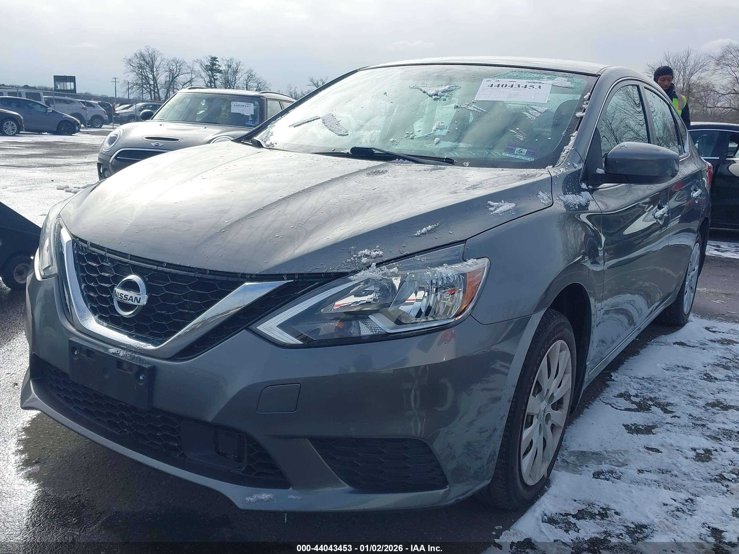 NISSAN SENTRA image 2