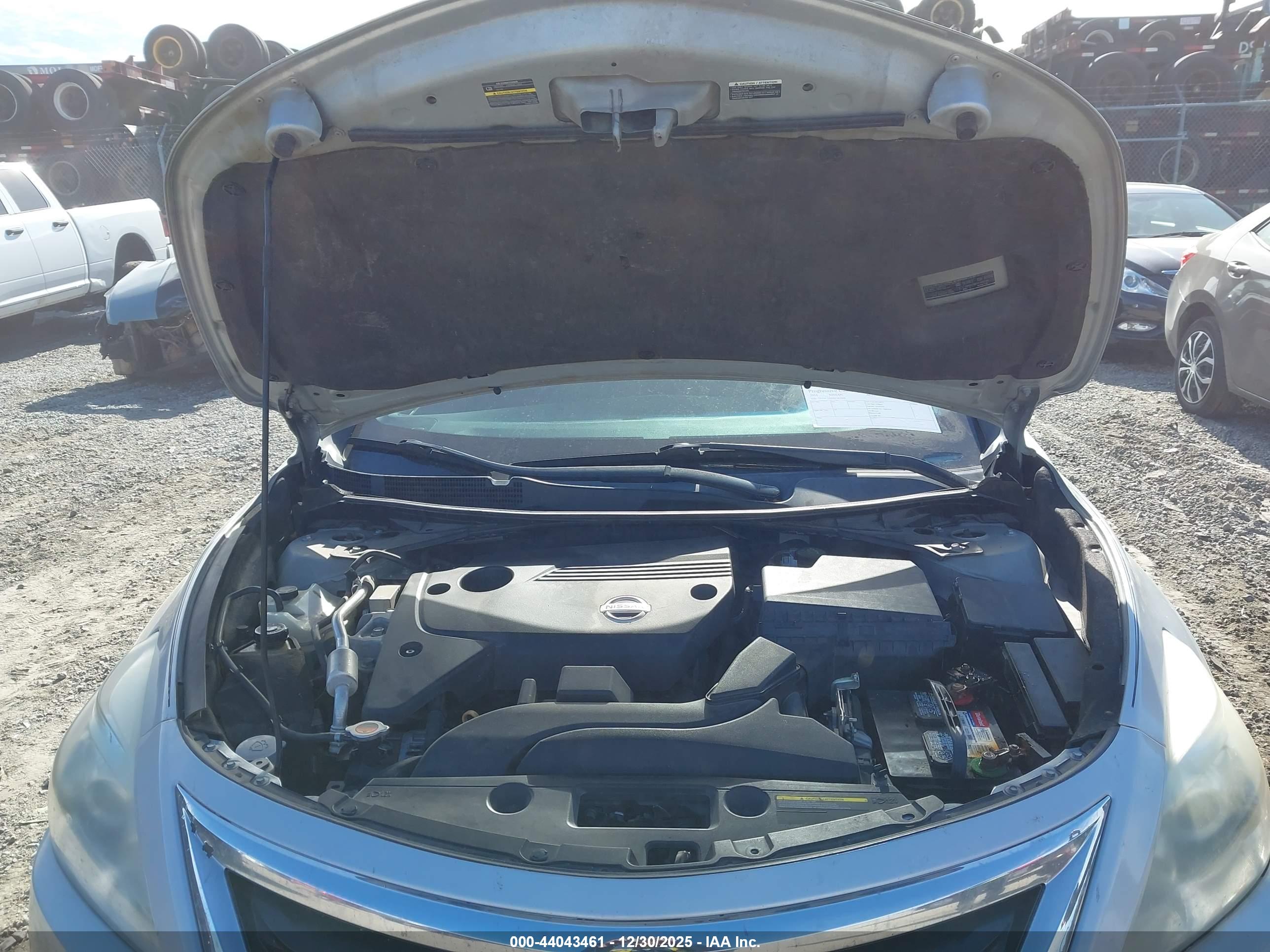 NISSAN ALTIMA image 10