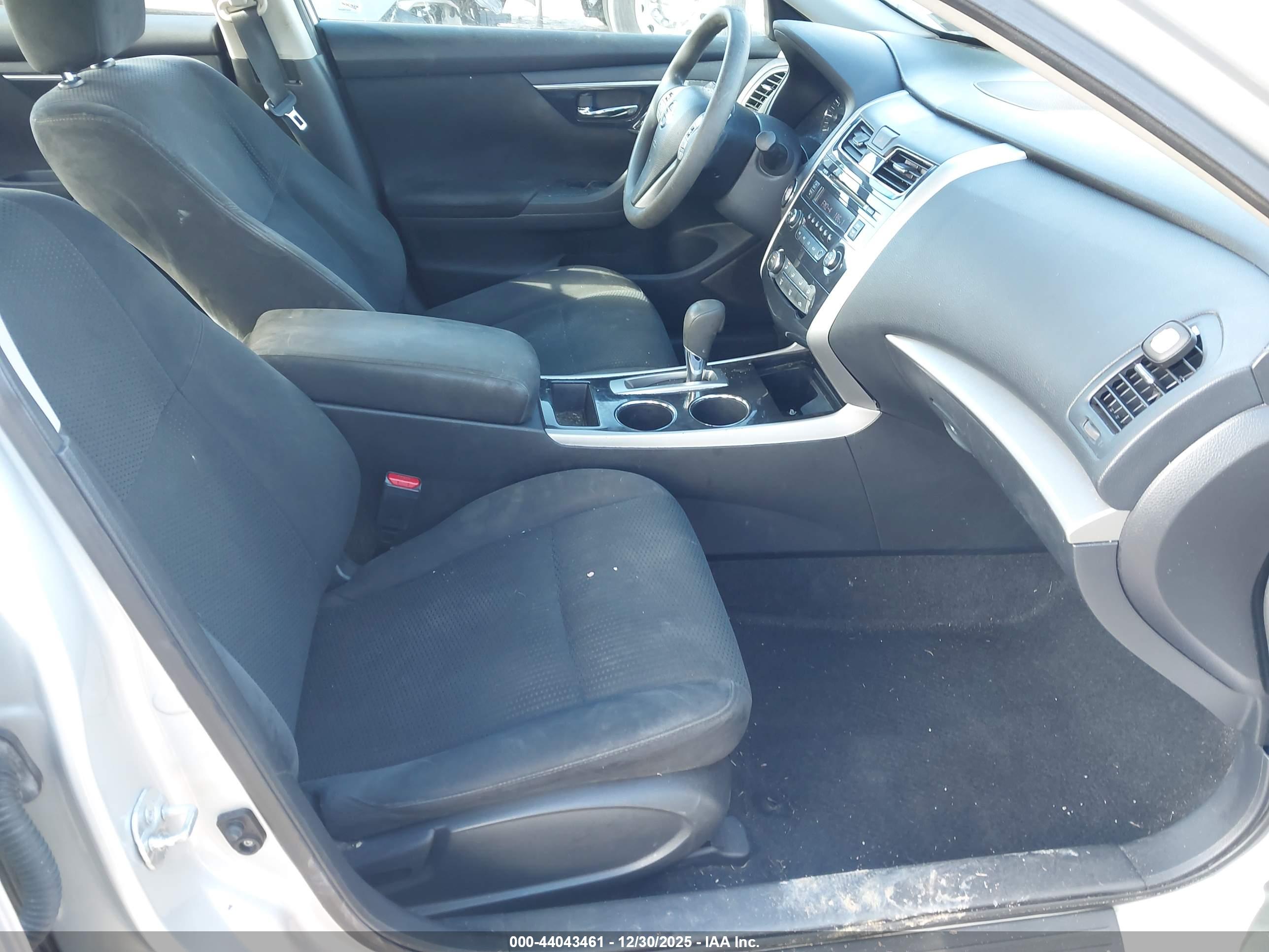NISSAN ALTIMA image 5