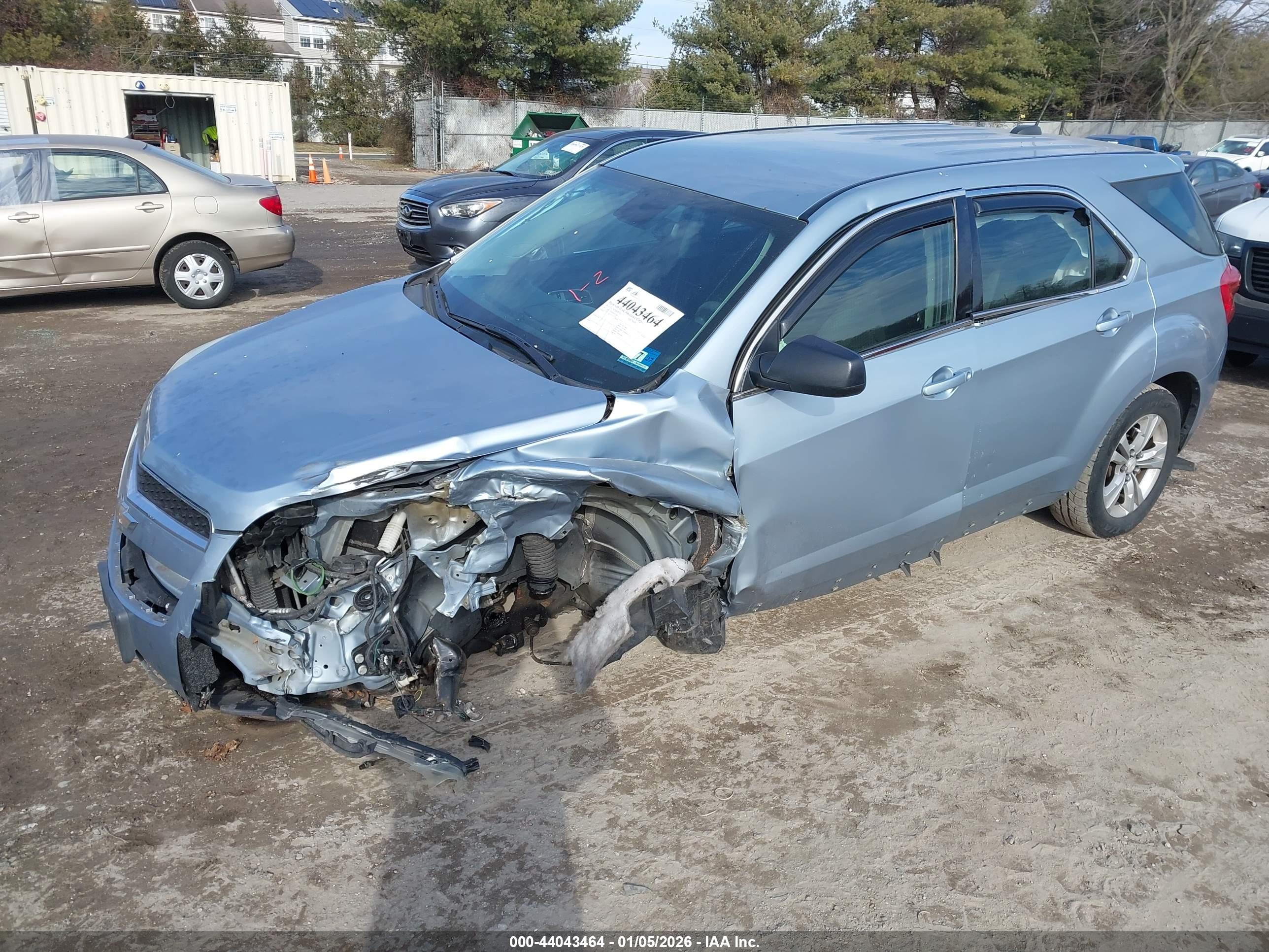 CHEVROLET EQUINOX image 2