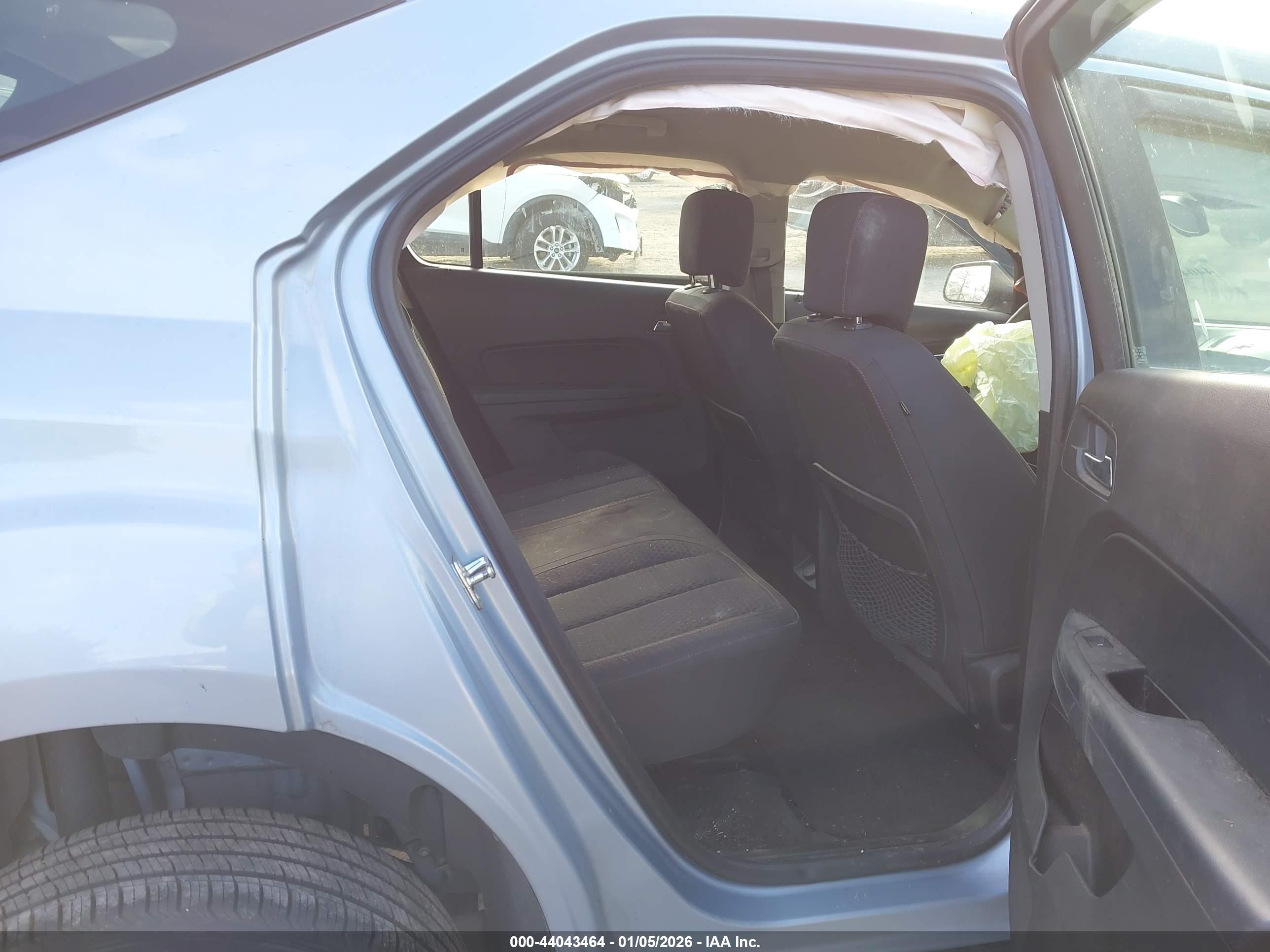 CHEVROLET EQUINOX image 8