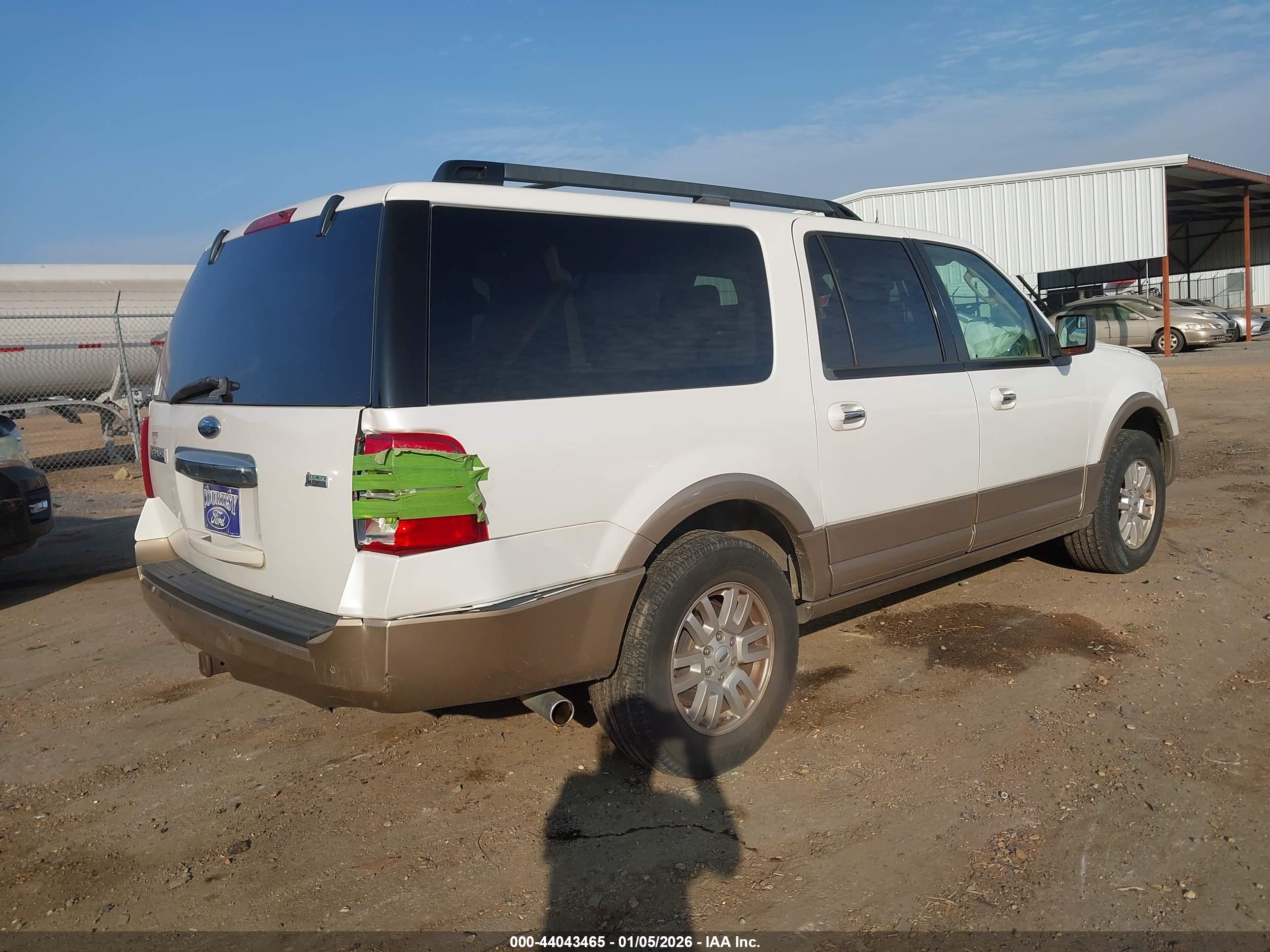FORD EXPEDITION image 4