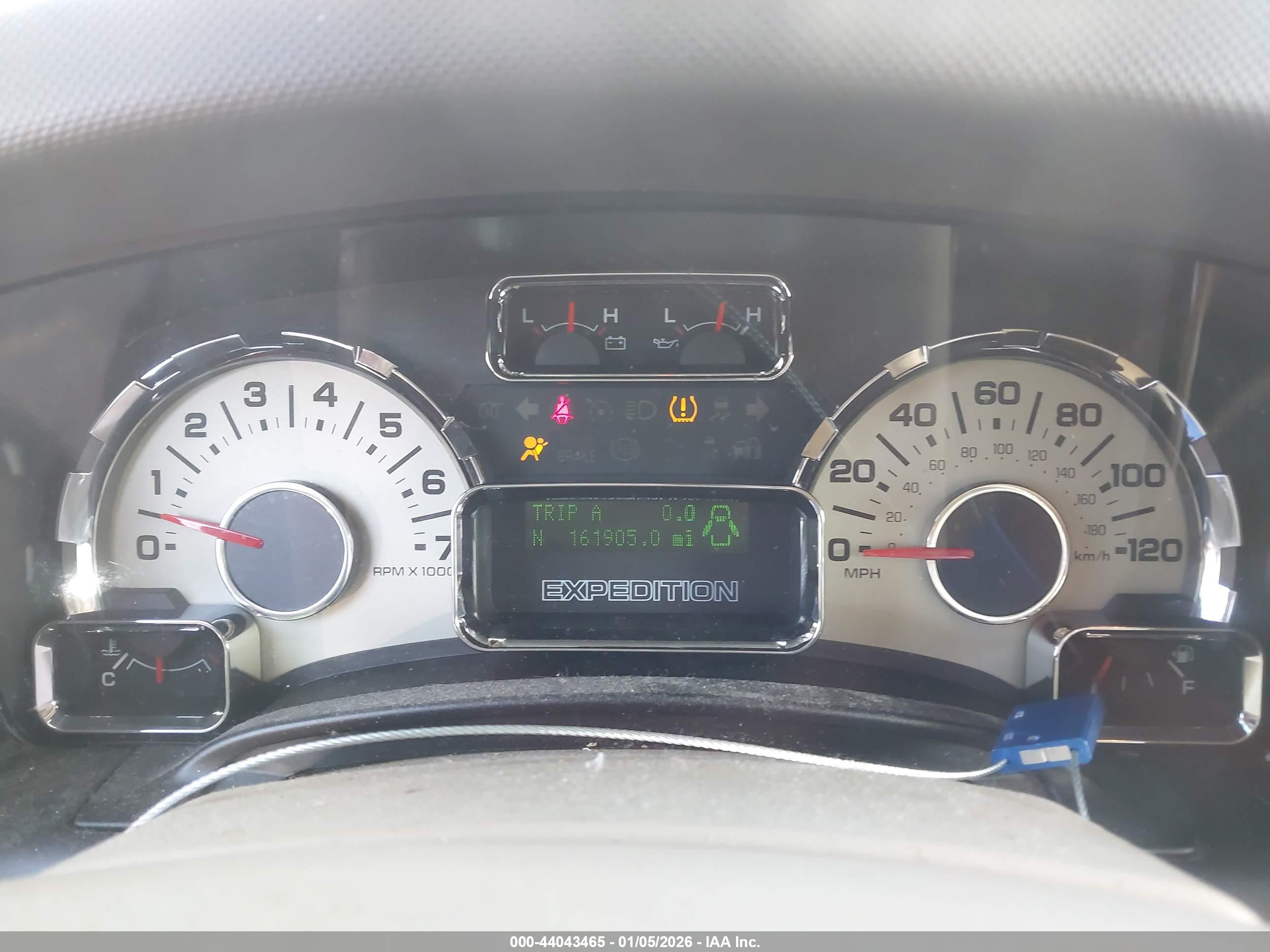 FORD EXPEDITION image 7