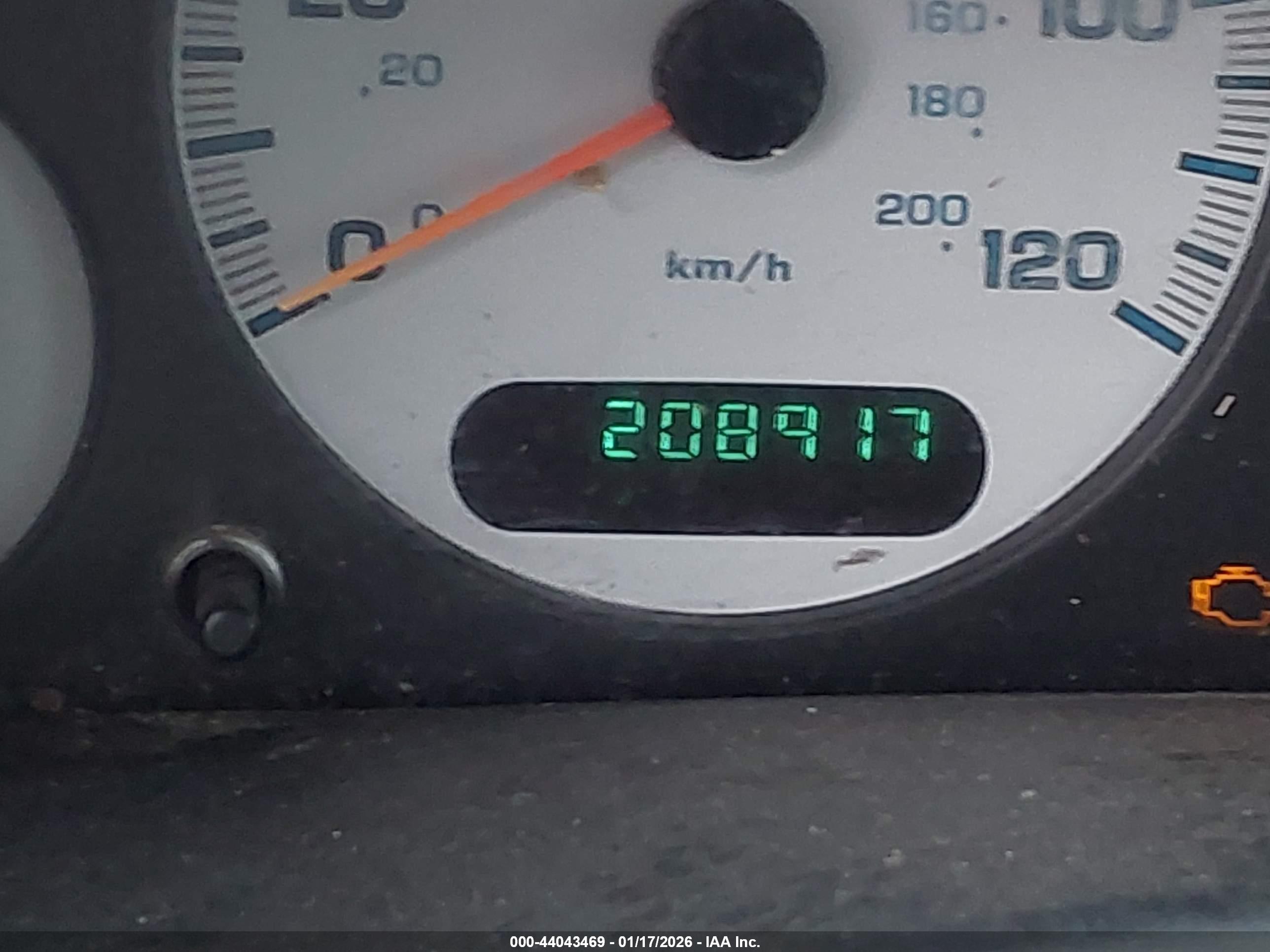 CHRYSLER TOWN image 7