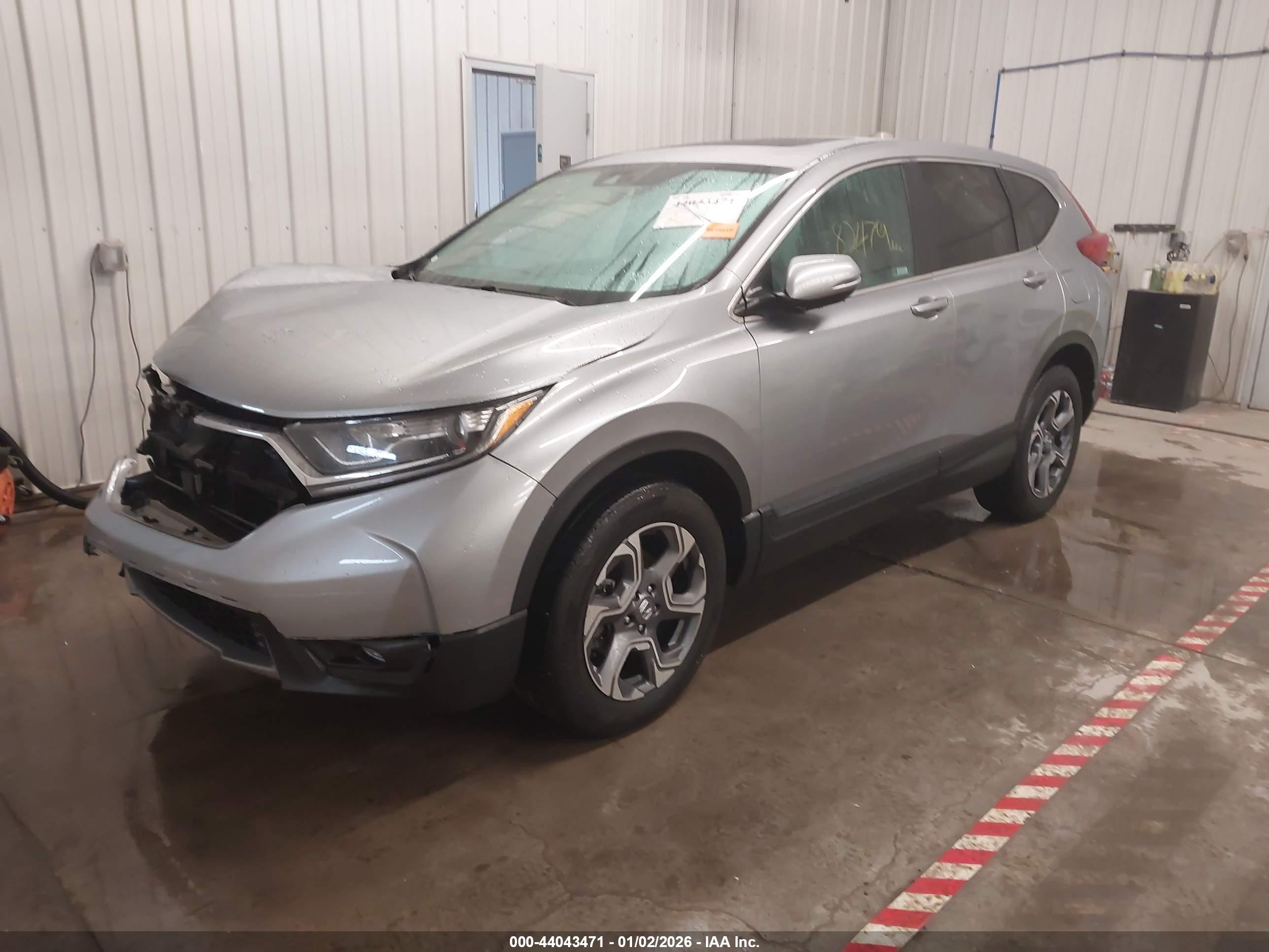 HONDA CR-V image 2