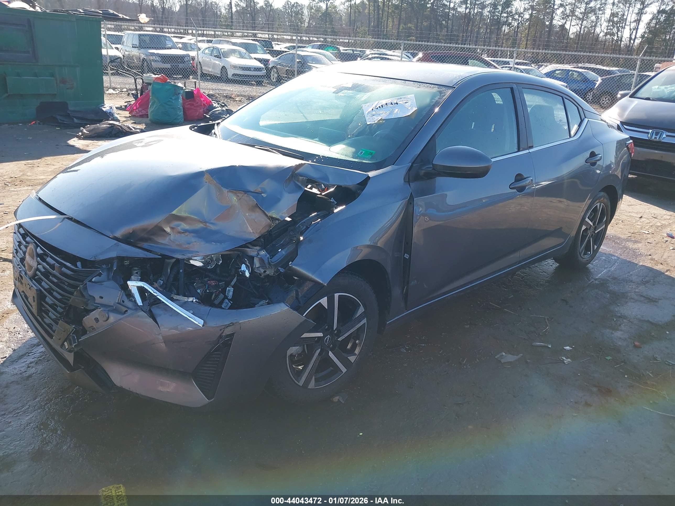 NISSAN SENTRA image 2