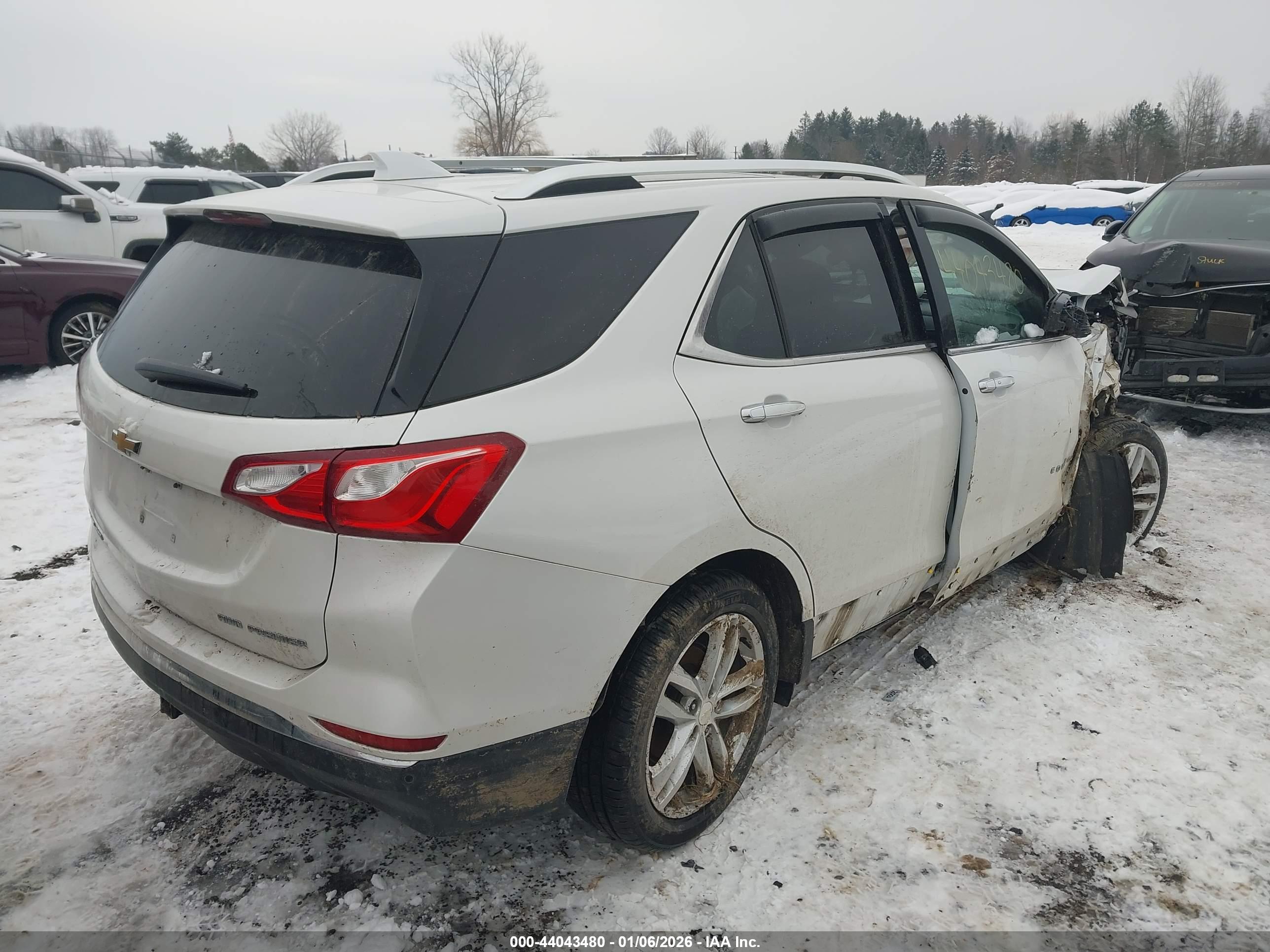 CHEVROLET EQUINOX image 4