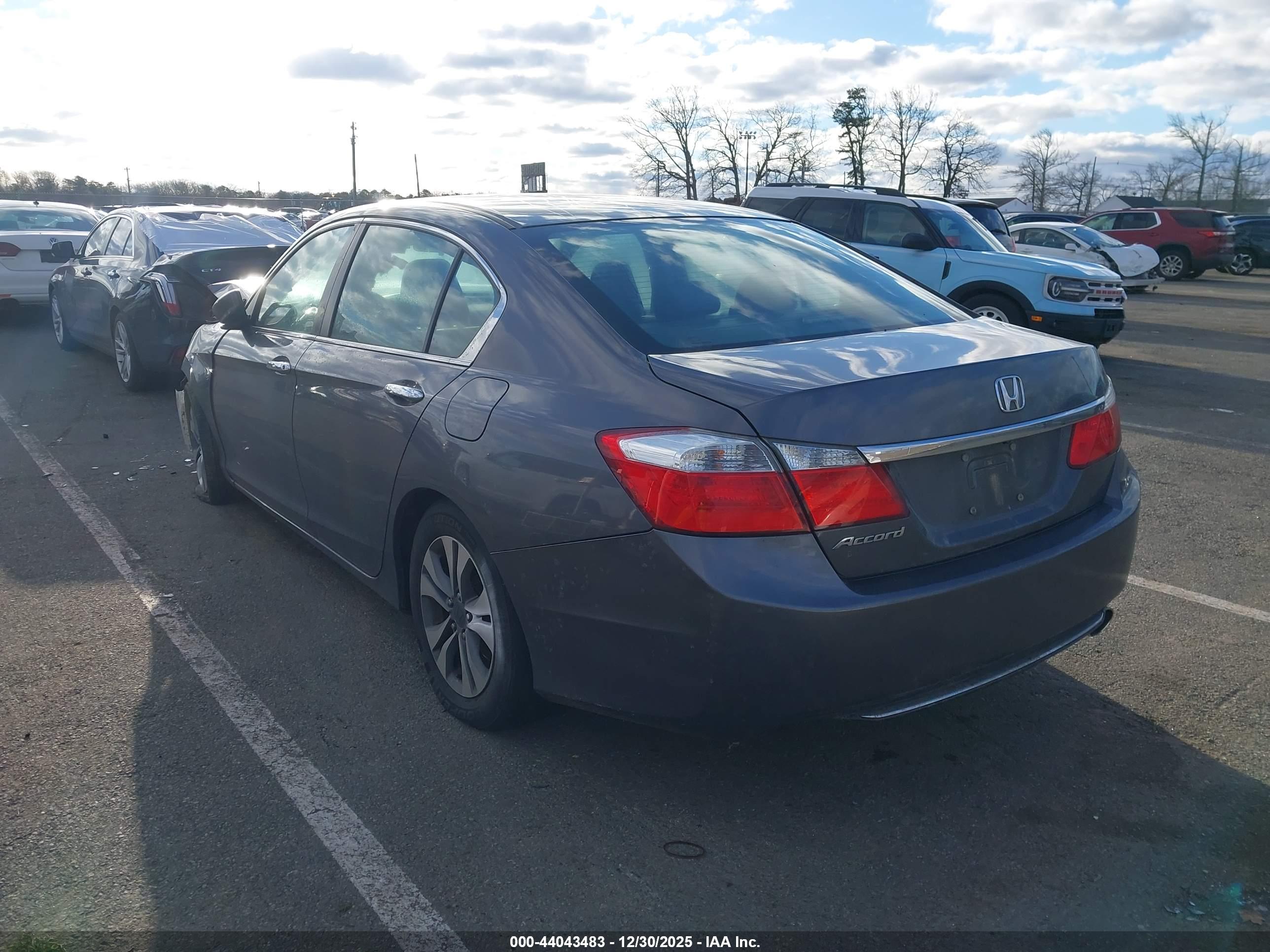HONDA ACCORD image 3