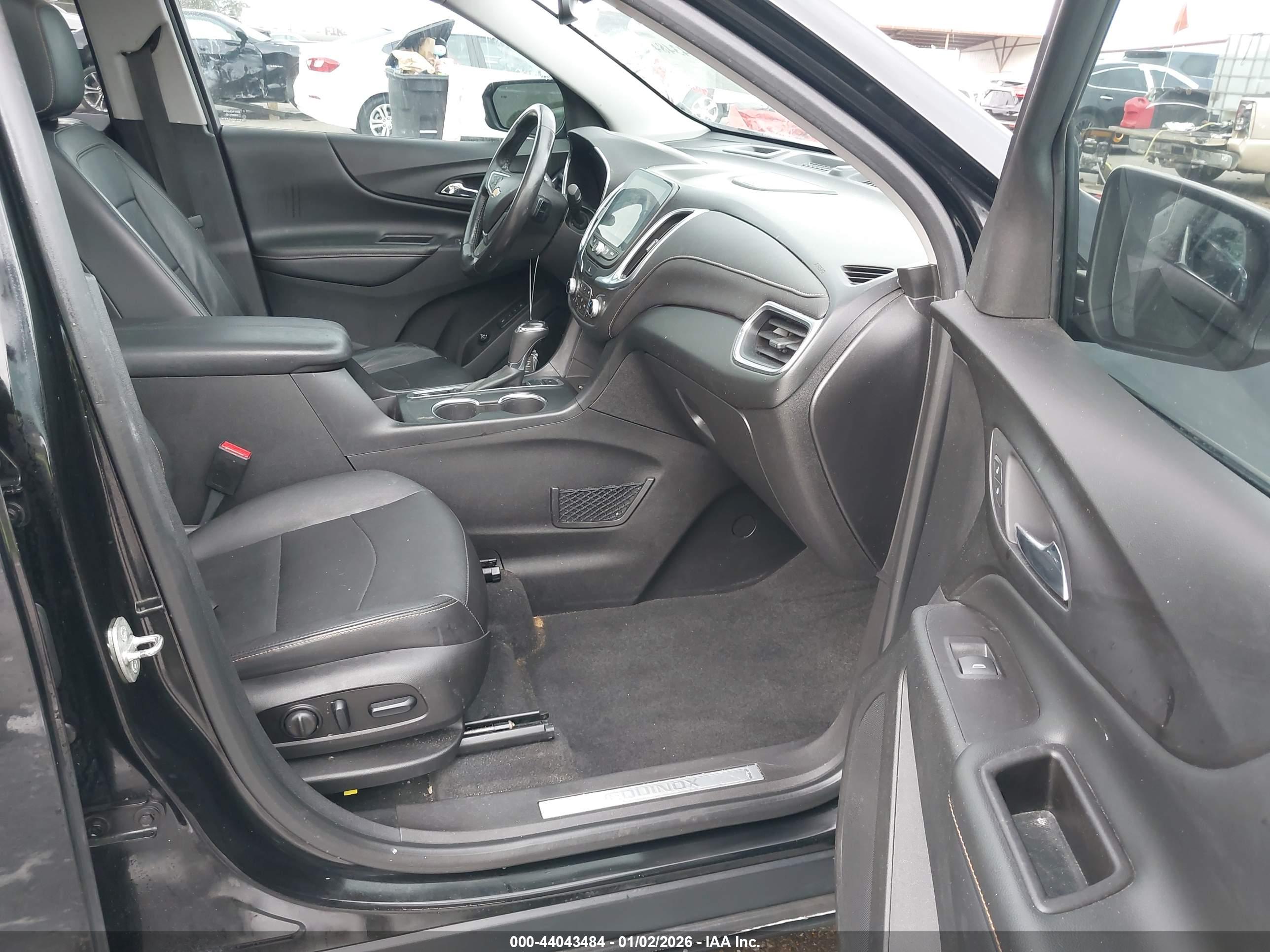 CHEVROLET EQUINOX image 5