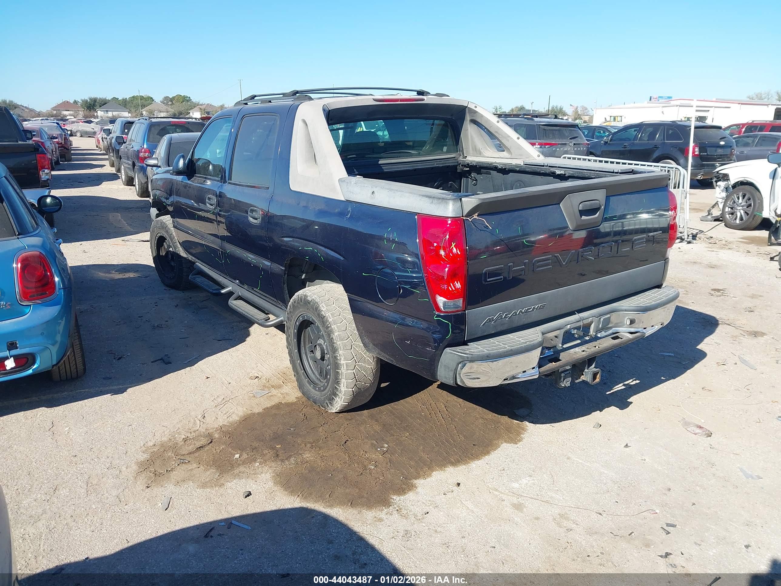 CHEVROLET AVALANCHE image 3