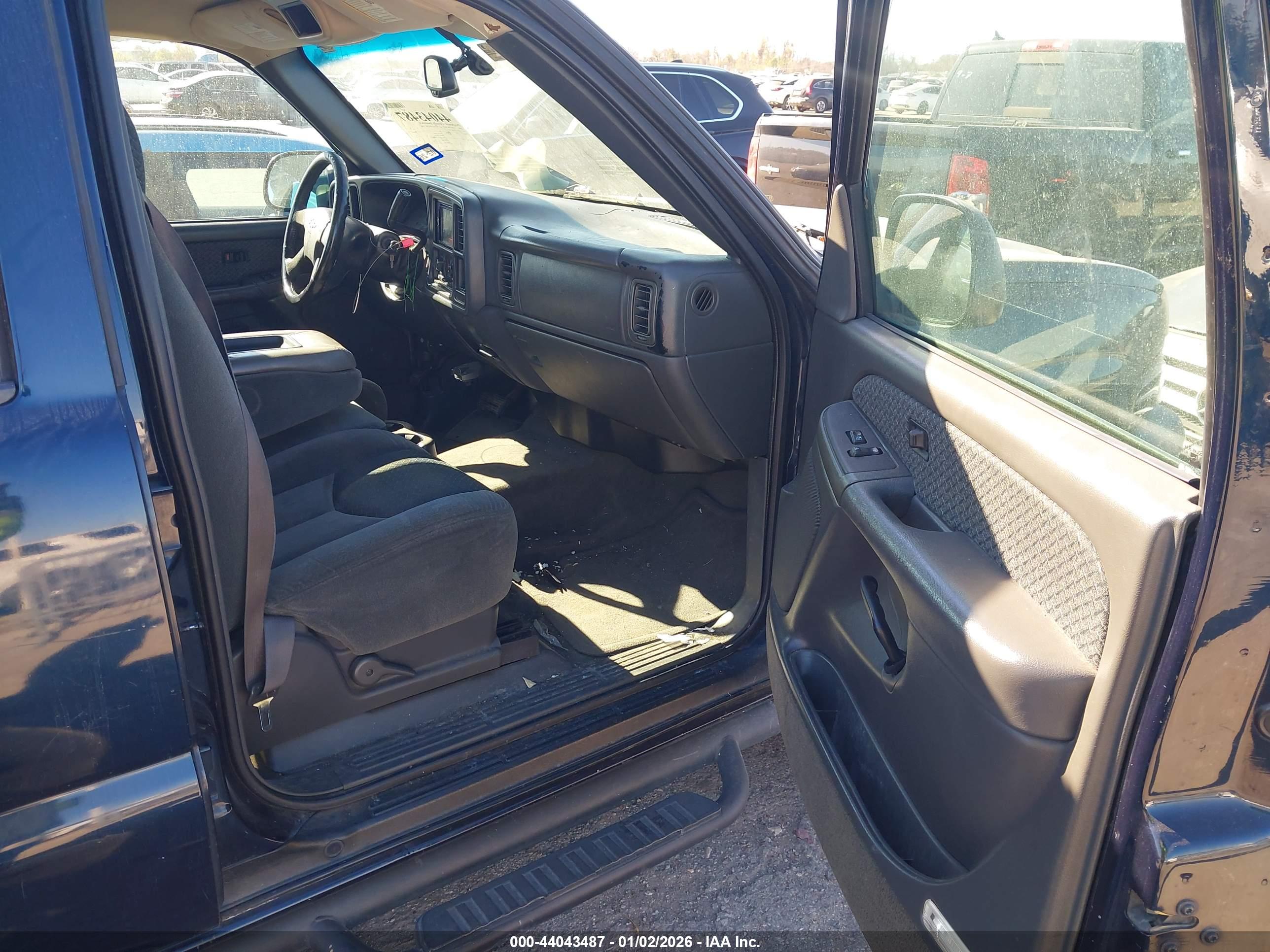 CHEVROLET AVALANCHE image 5