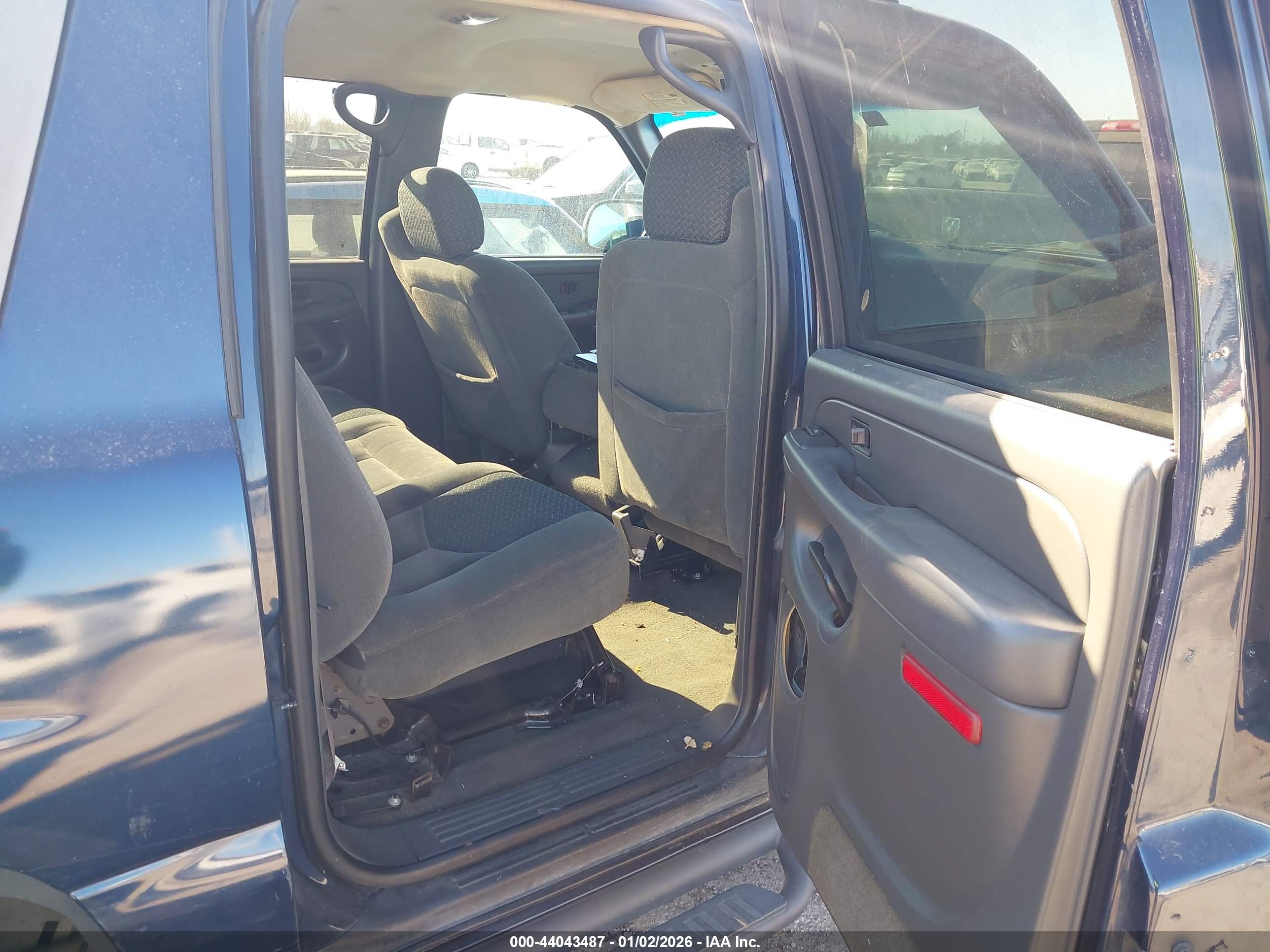 CHEVROLET AVALANCHE image 8
