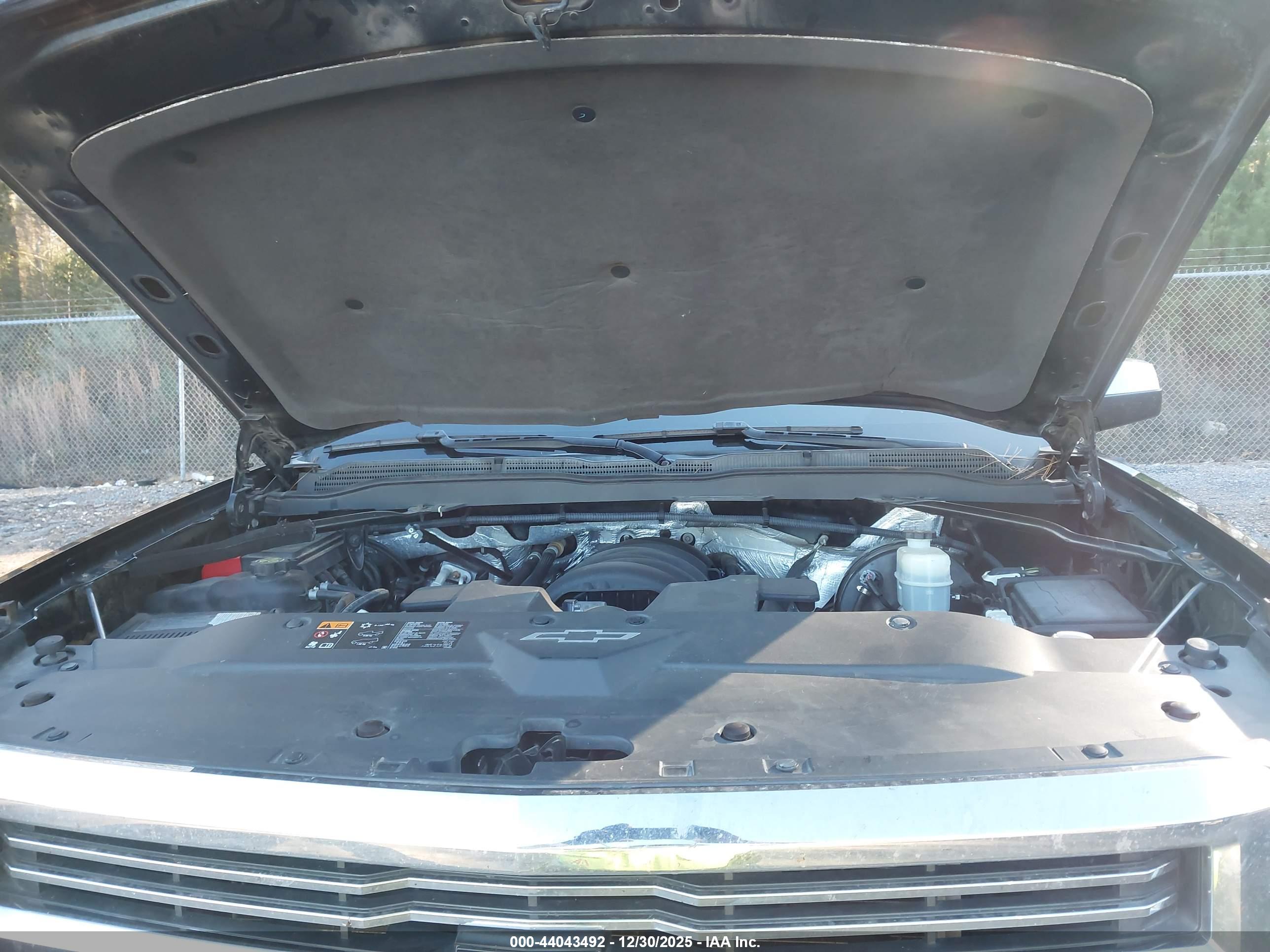 CHEVROLET SILVERADO image 10