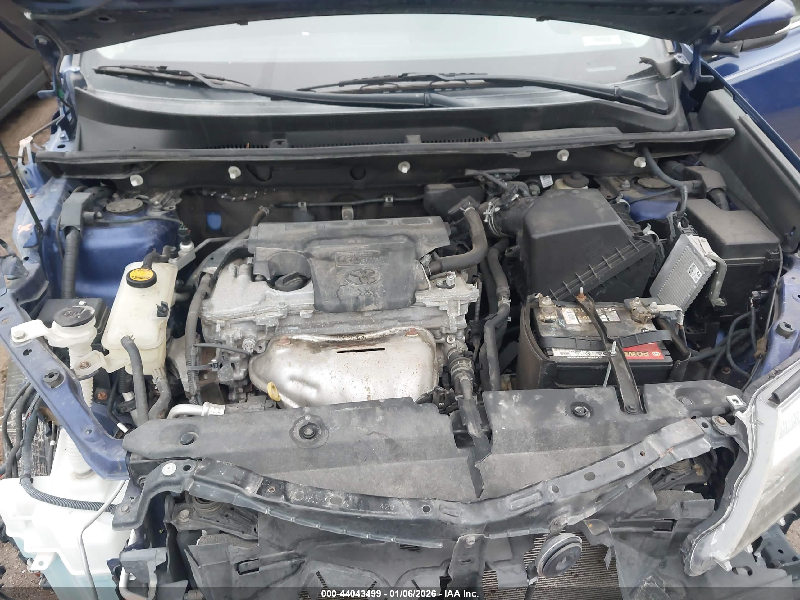 TOYOTA RAV4 image 10