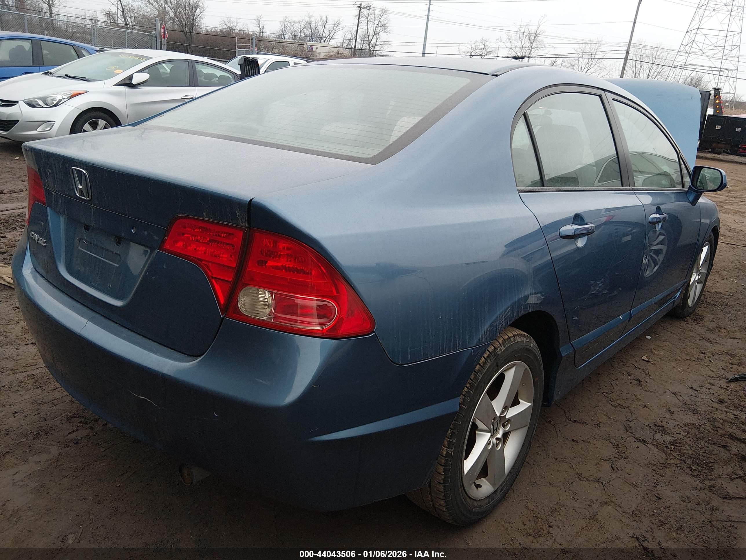 HONDA CIVIC image 4
