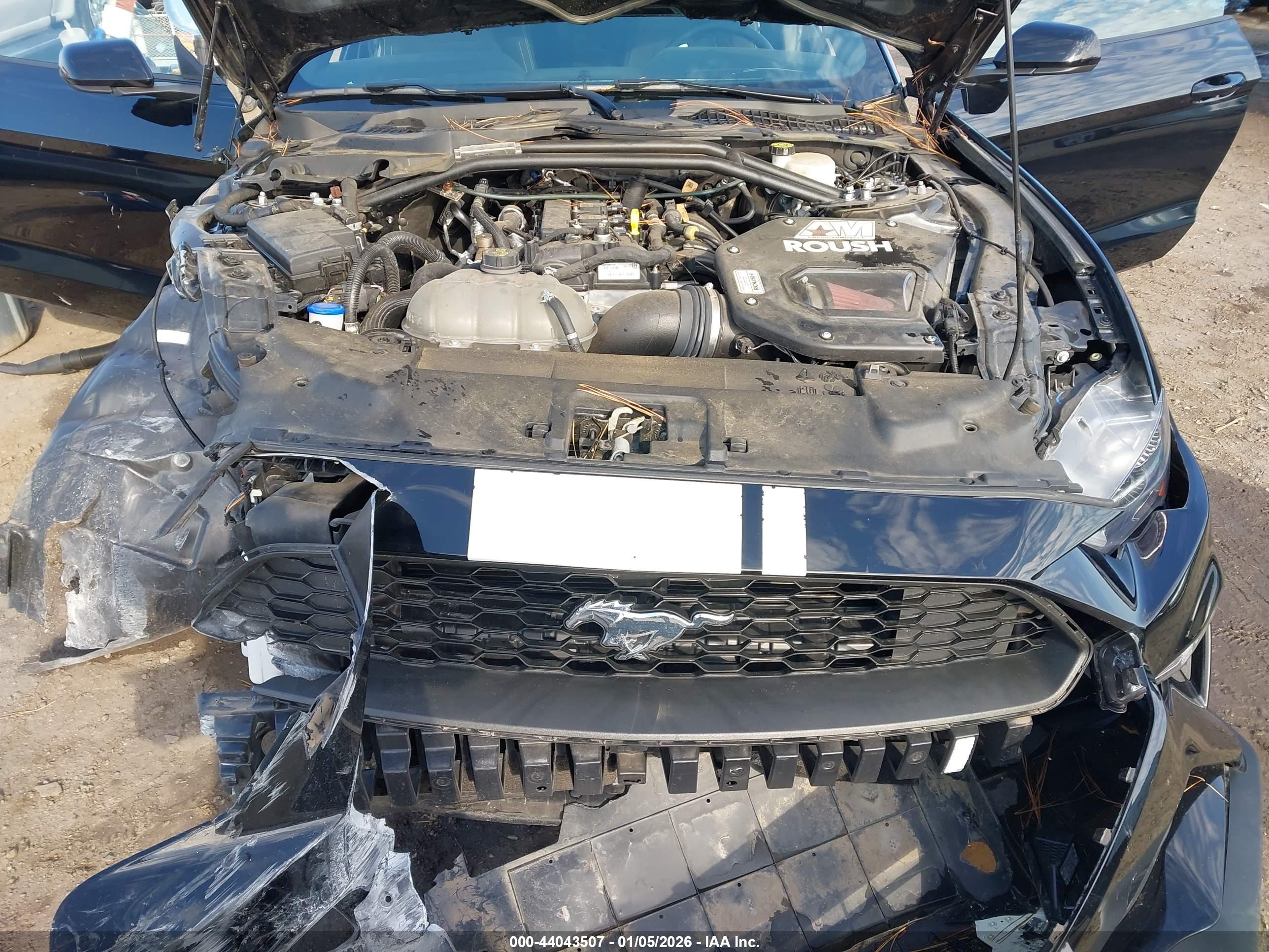 FORD MUSTANG image 10