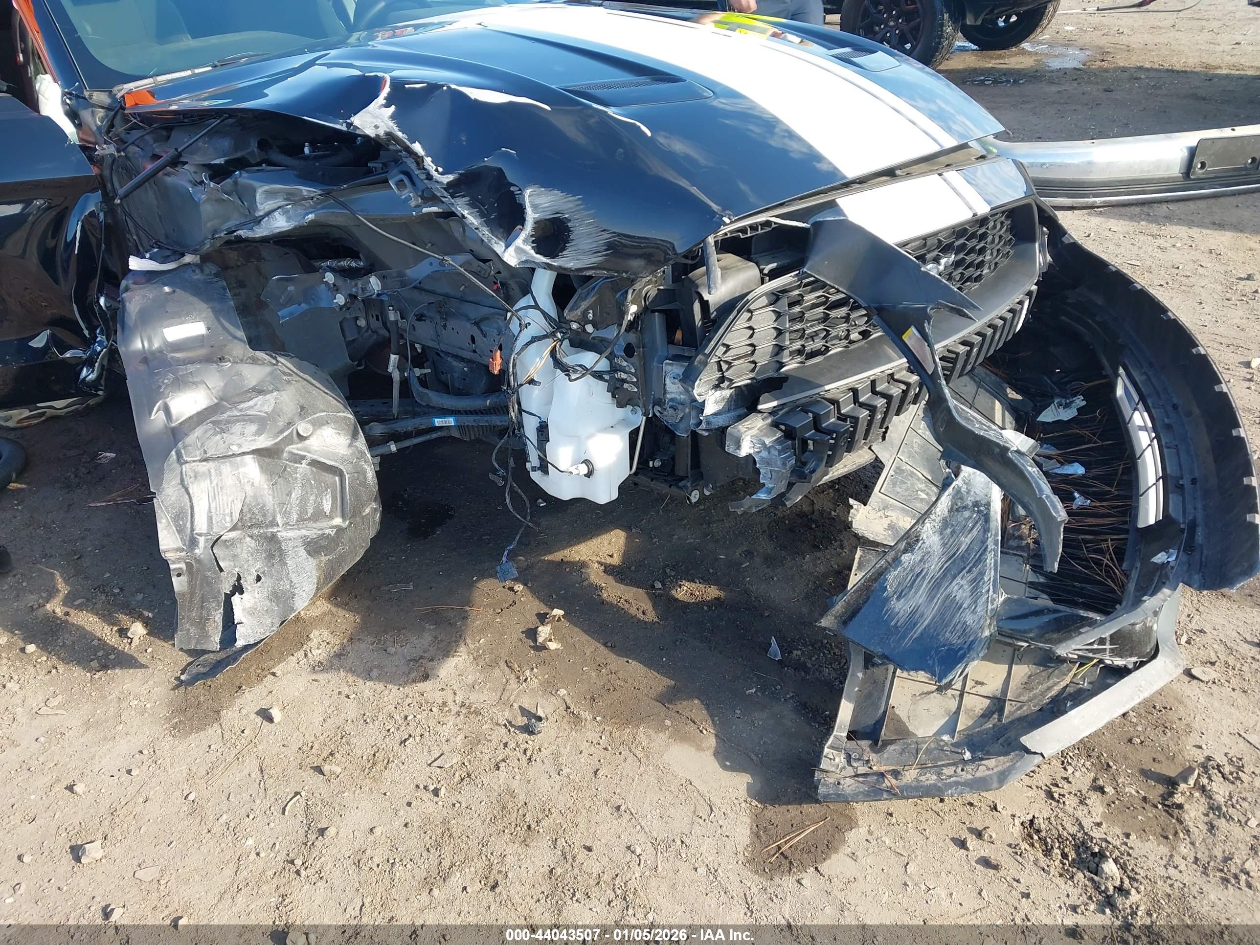 FORD MUSTANG image 6