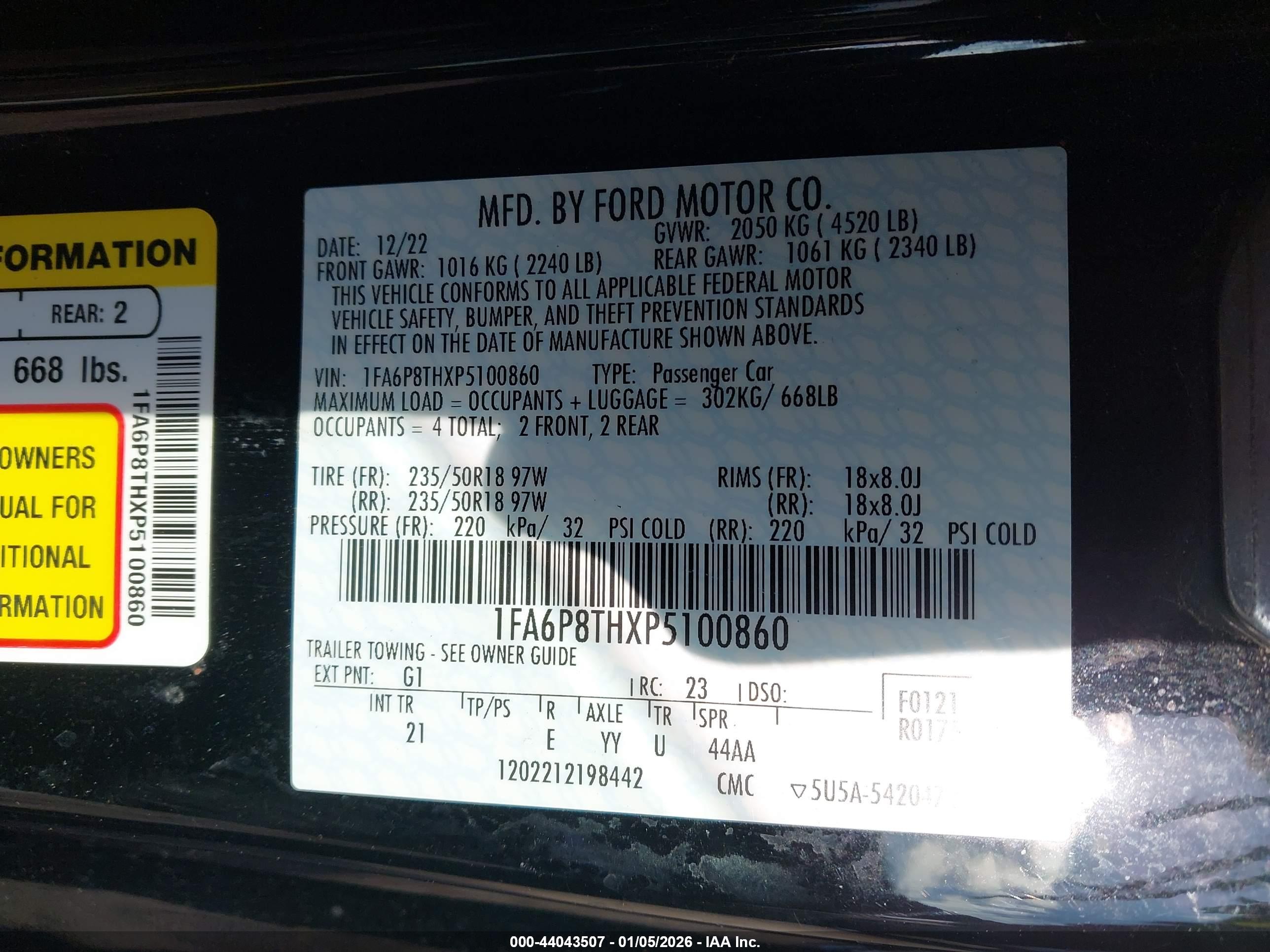 FORD MUSTANG image 9