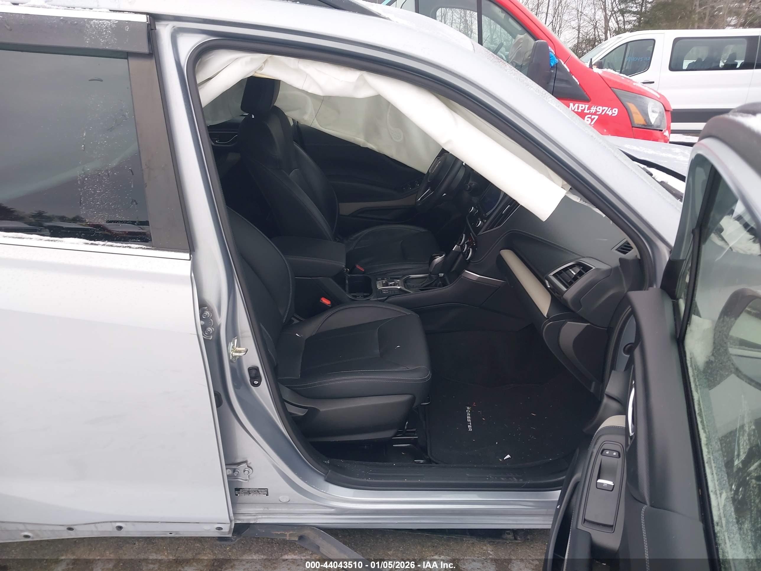 SUBARU FORESTER image 5