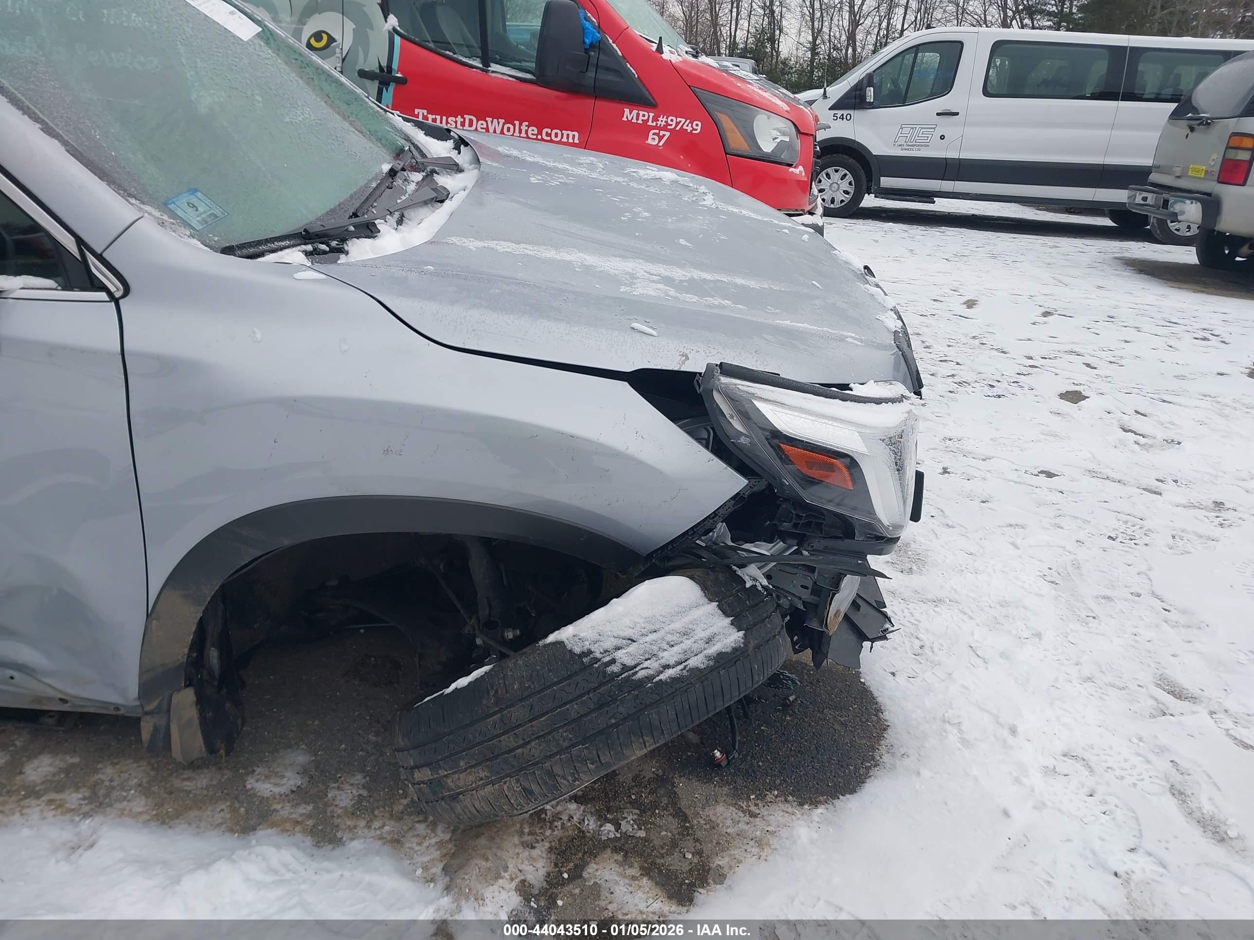 SUBARU FORESTER image 6