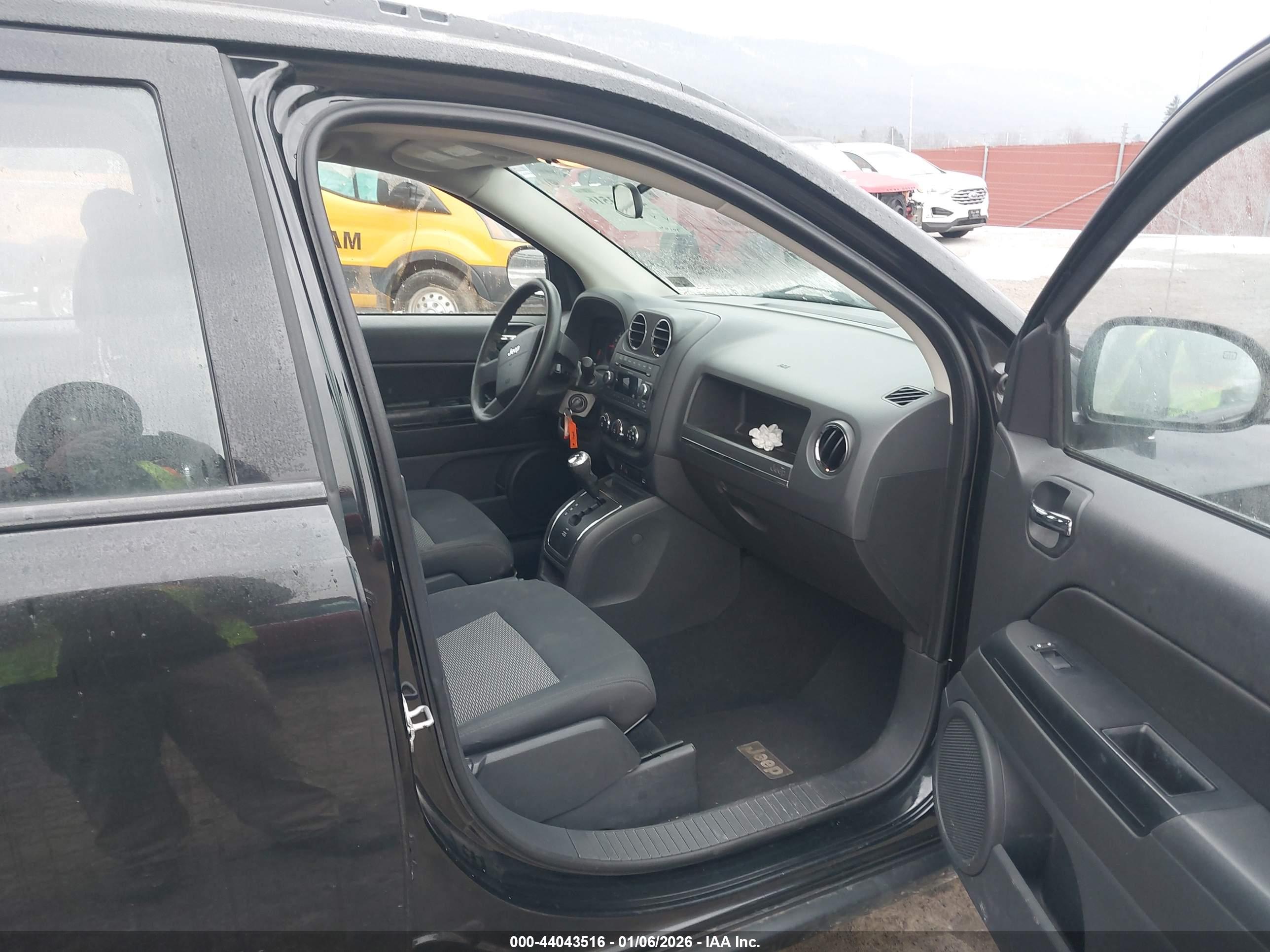 JEEP COMPASS image 5