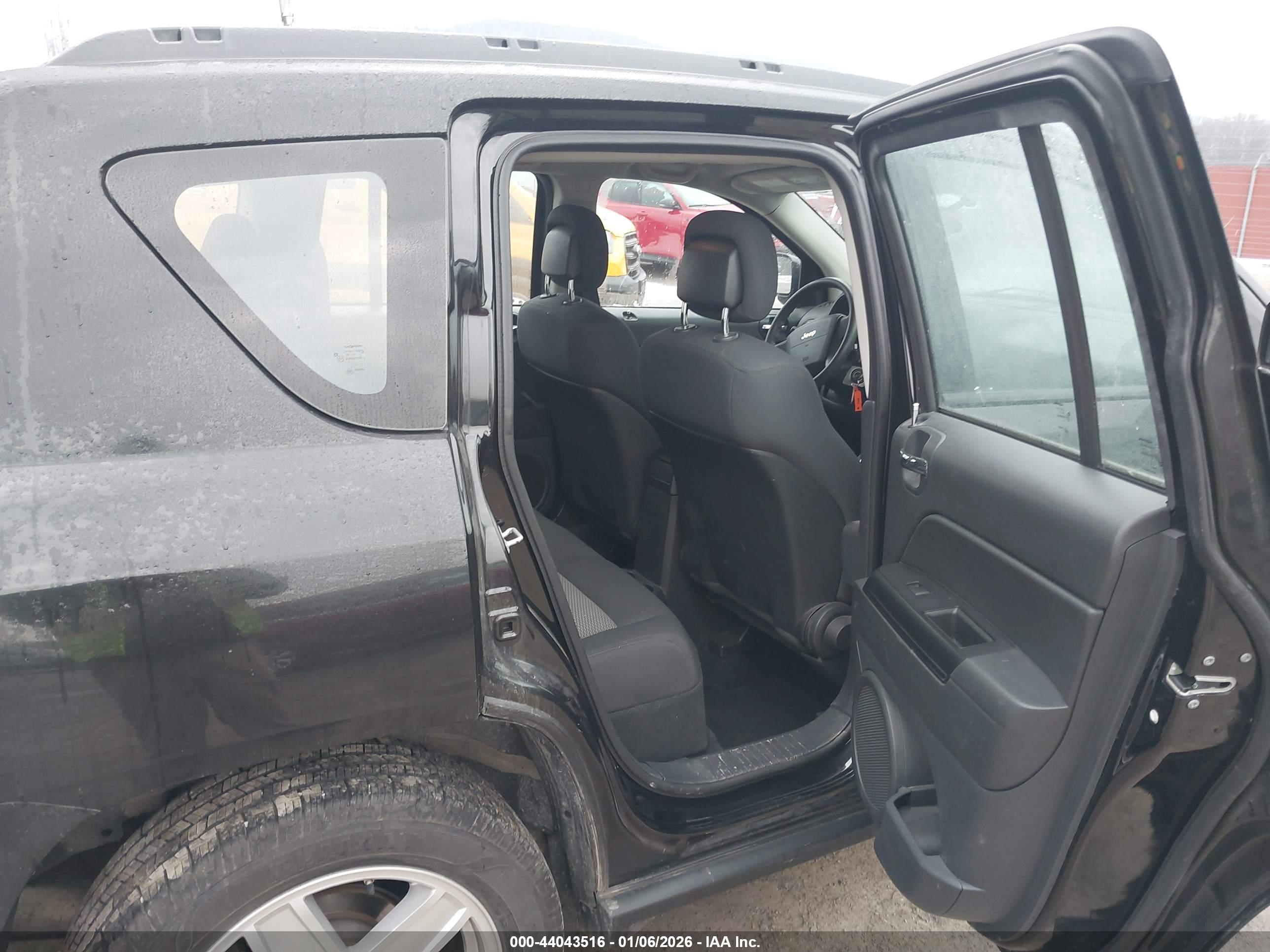 JEEP COMPASS image 8