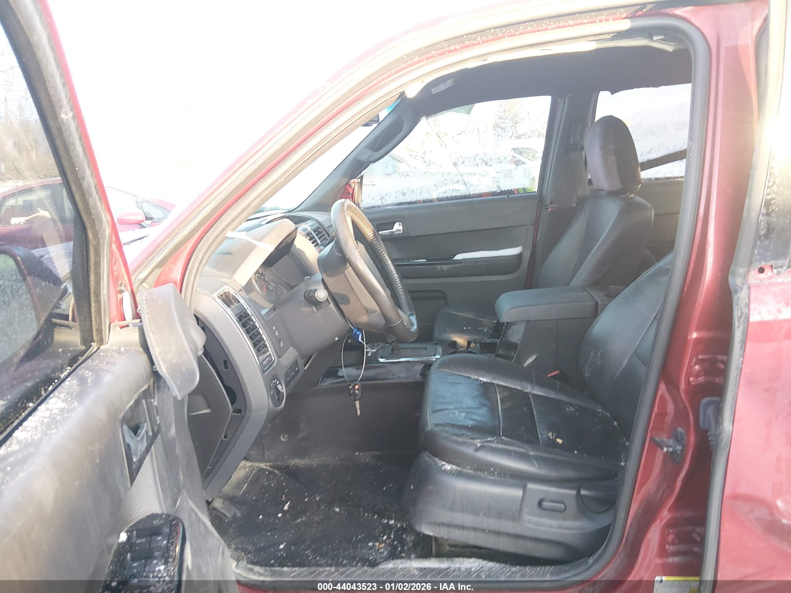 FORD ESCAPE image 5