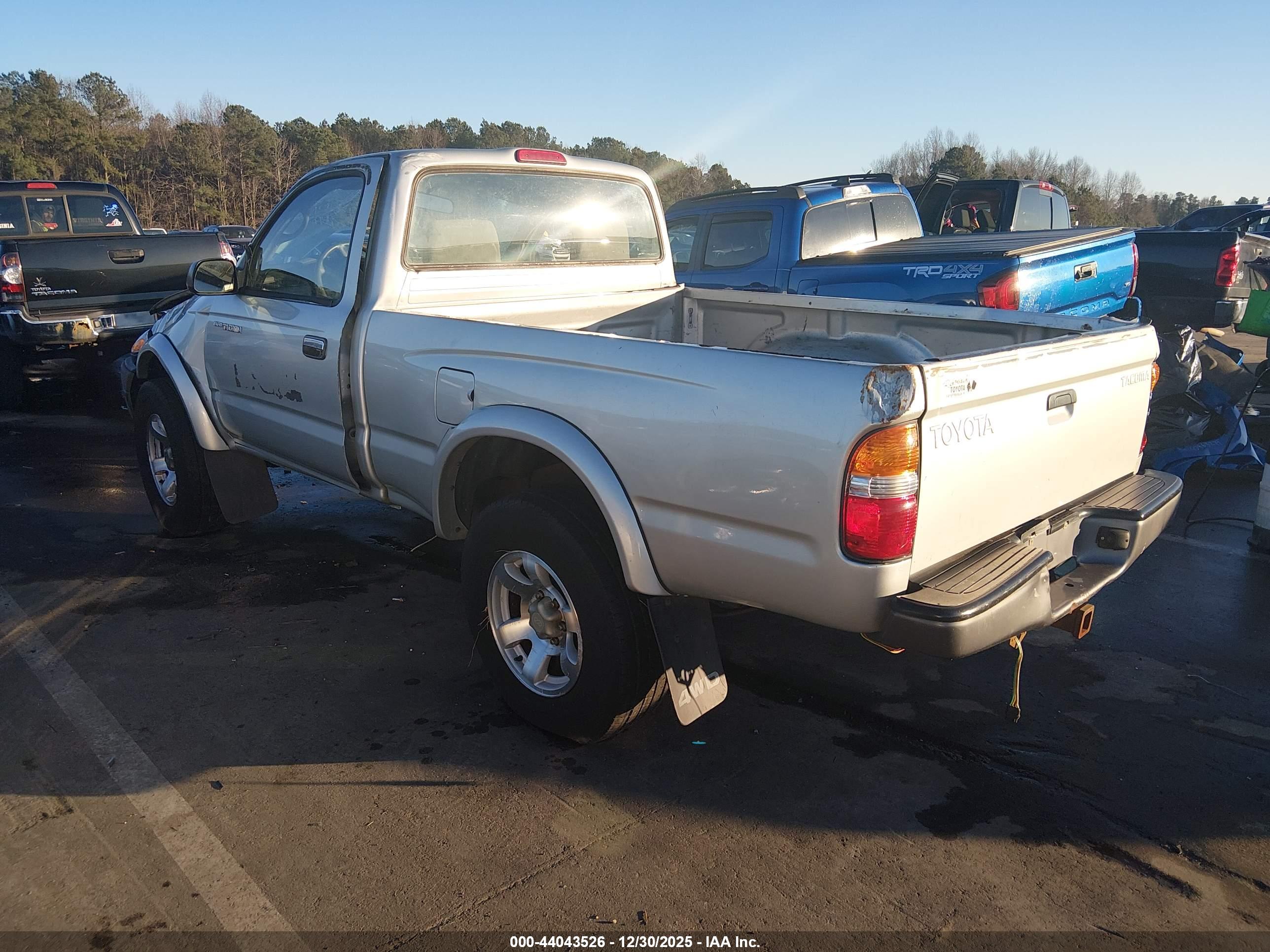 TOYOTA TACOMA image 3