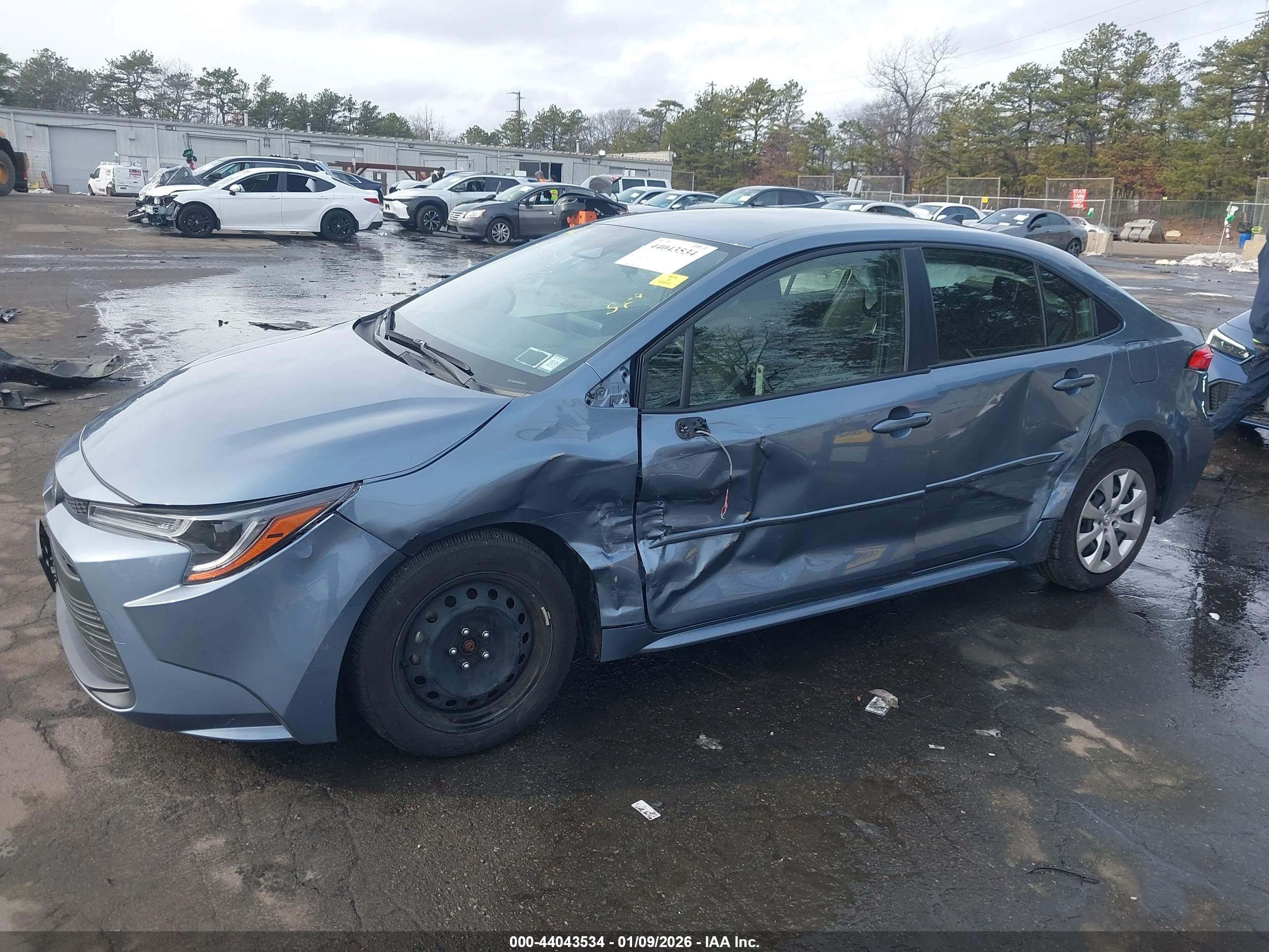 TOYOTA COROLLA image 6