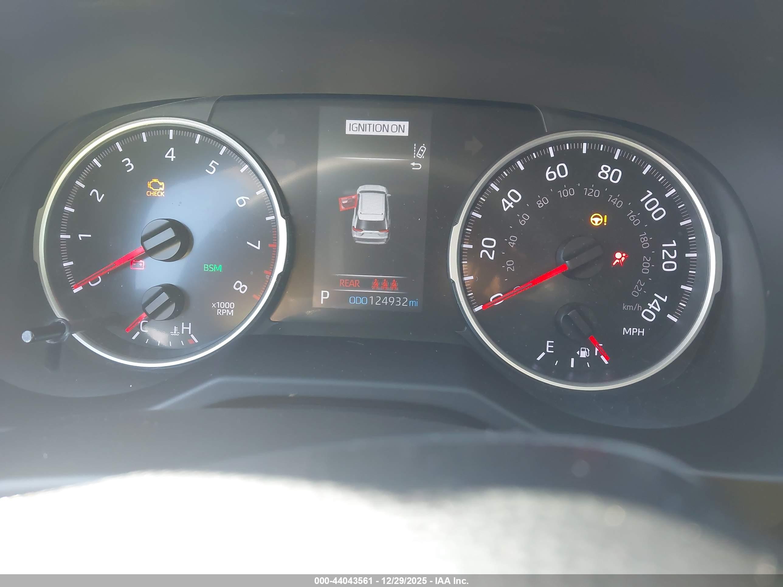 TOYOTA RAV4 image 7