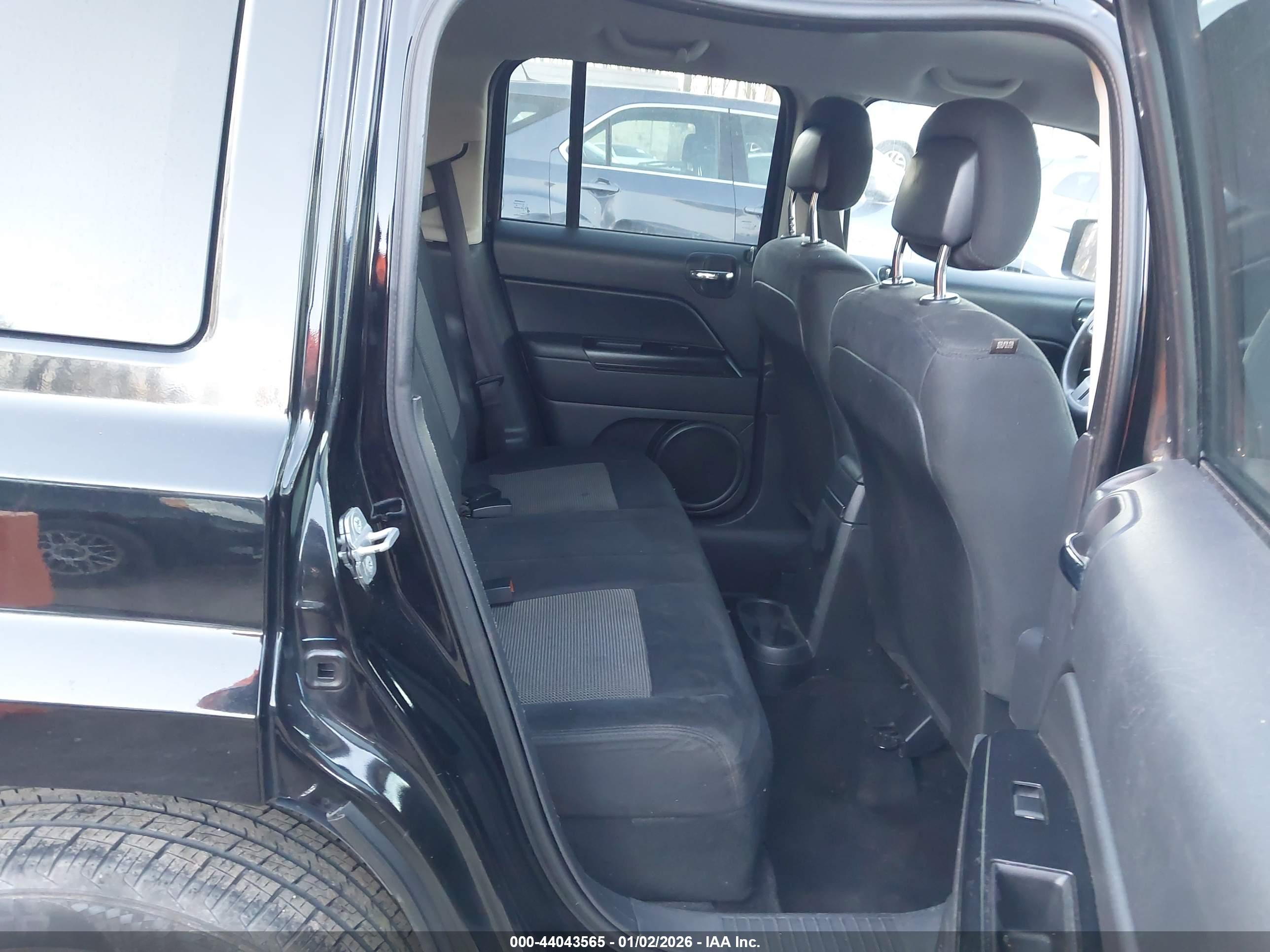 JEEP PATRIOT image 8