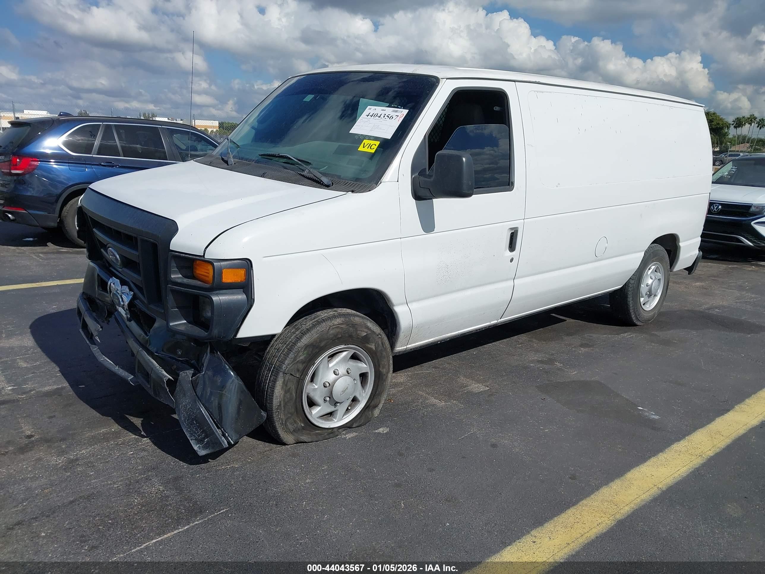 FORD E-250 image 2