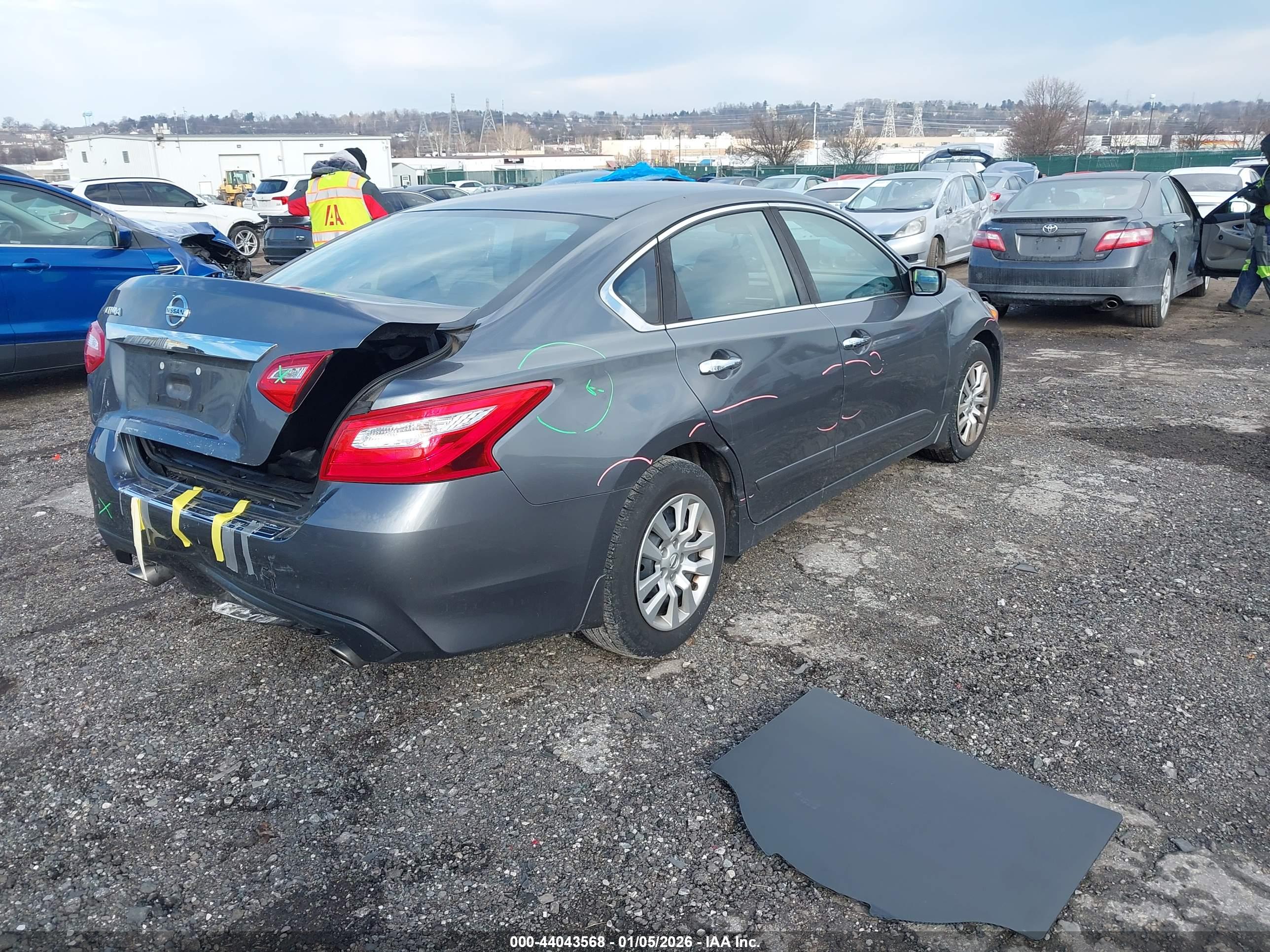 NISSAN ALTIMA image 4