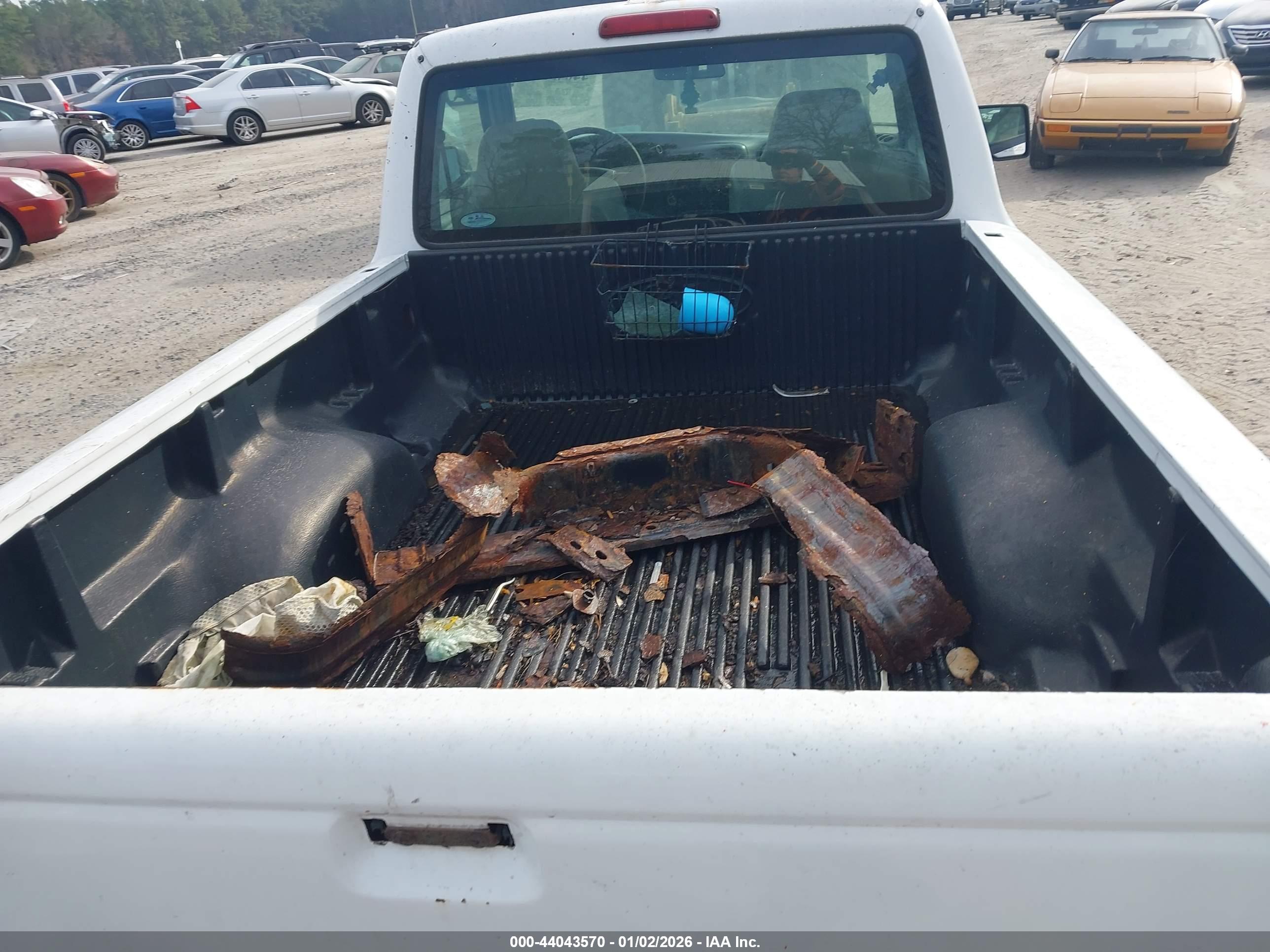 FORD RANGER image 8