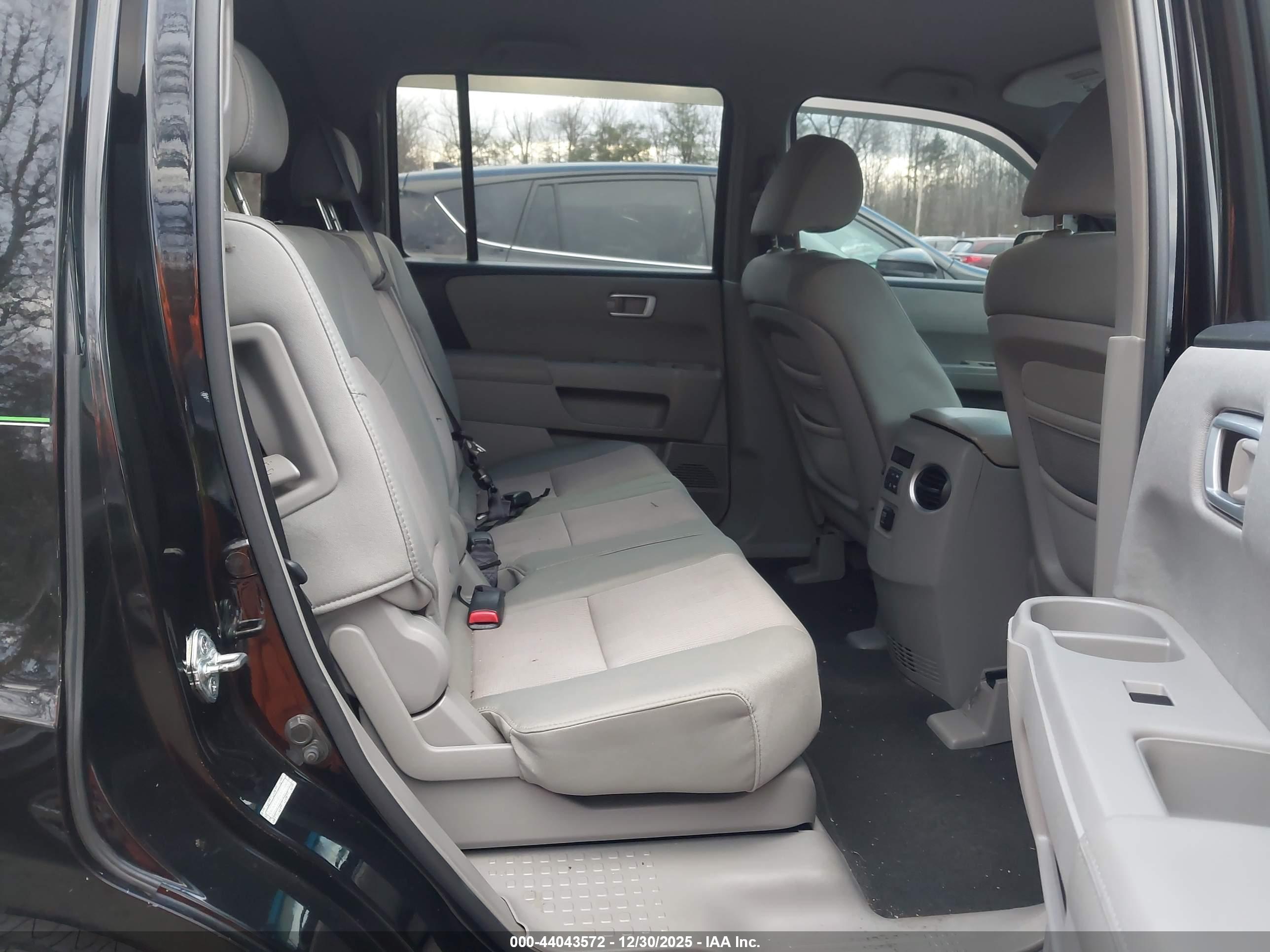 HONDA PILOT image 8