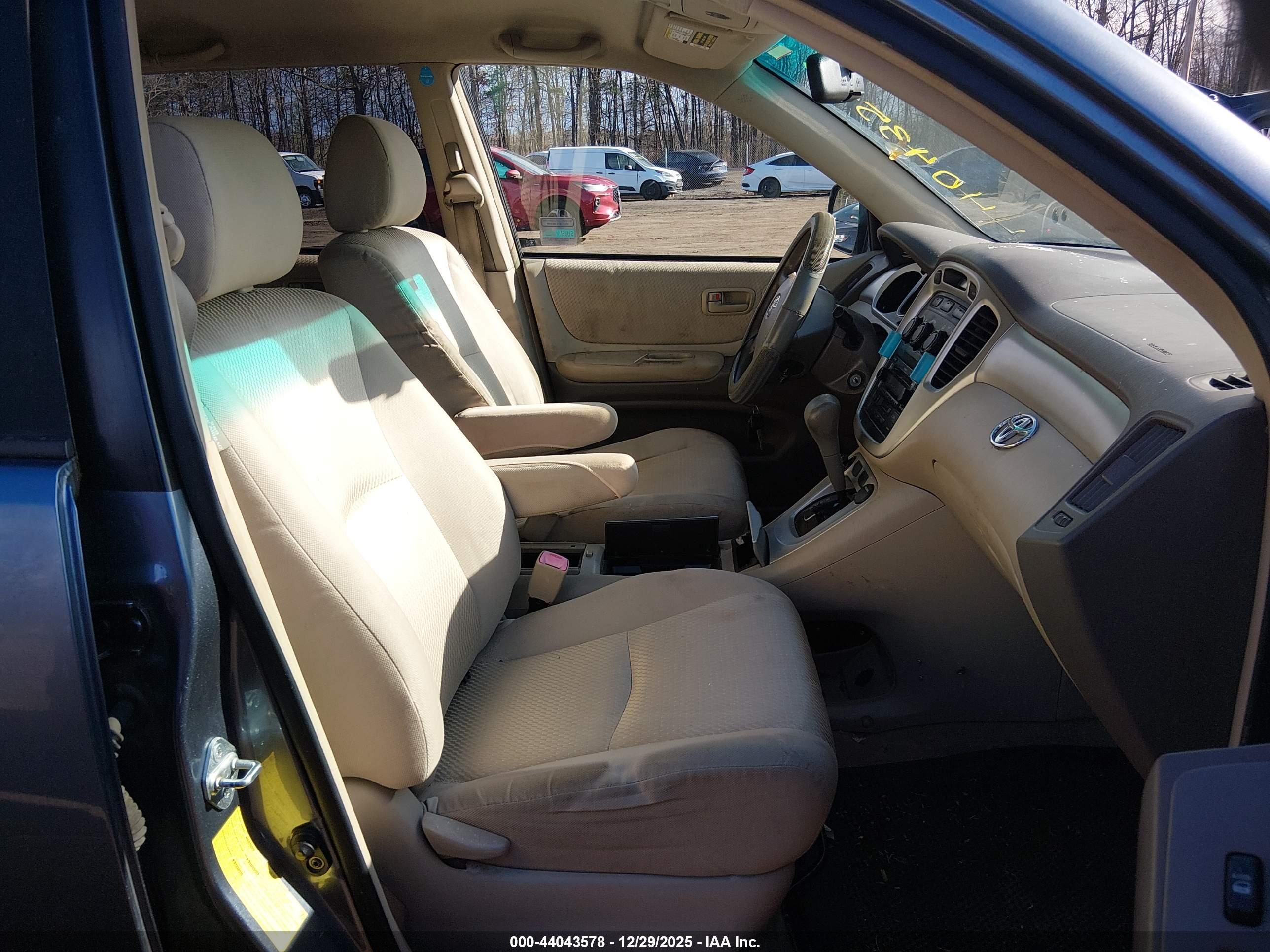 TOYOTA HIGHLANDER image 5