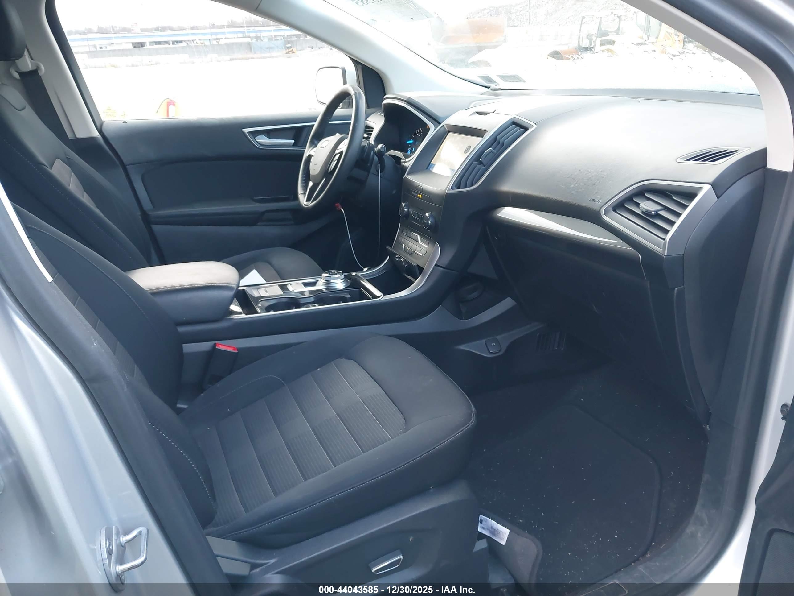 FORD EDGE image 5