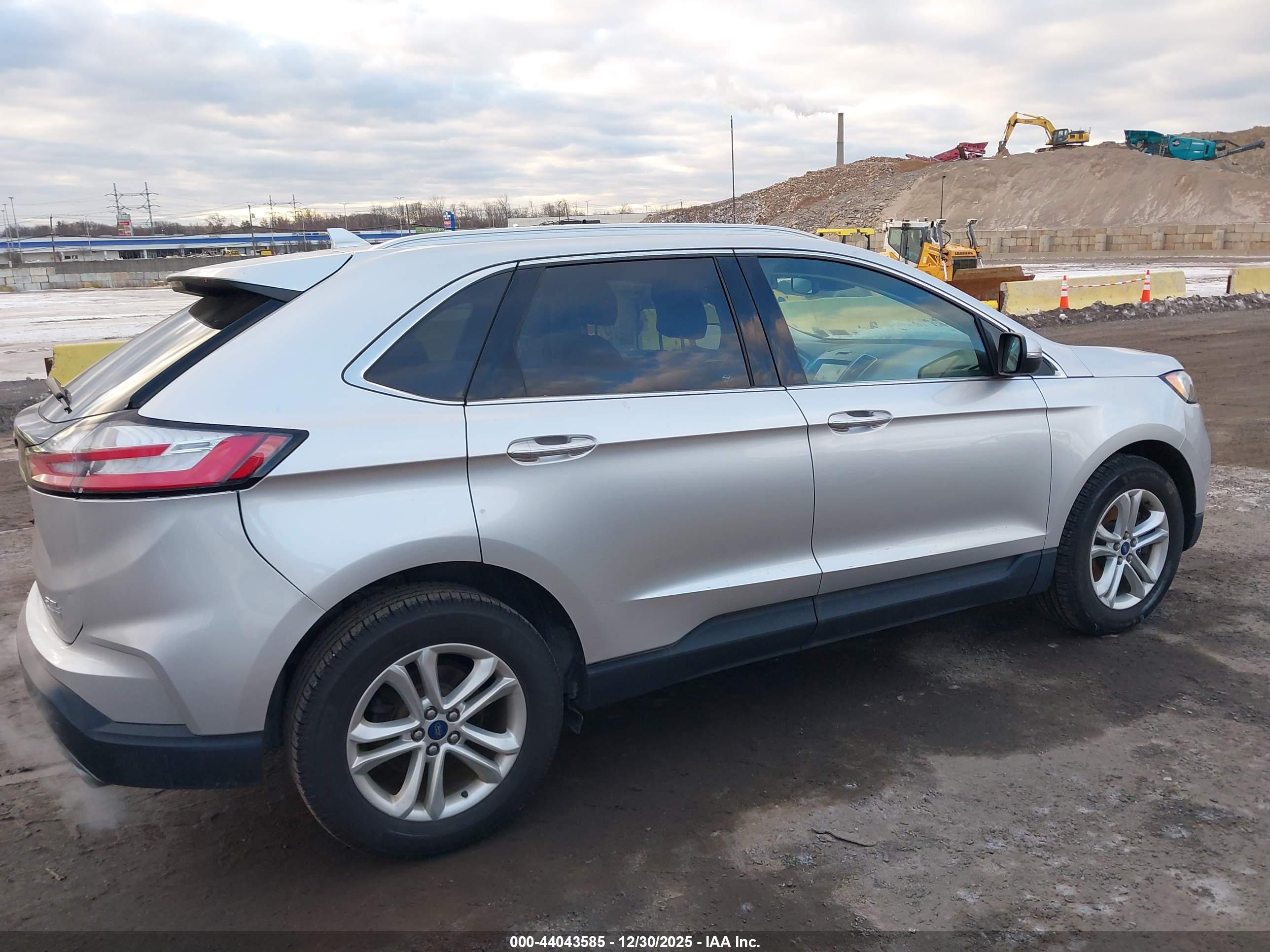 FORD EDGE image 6
