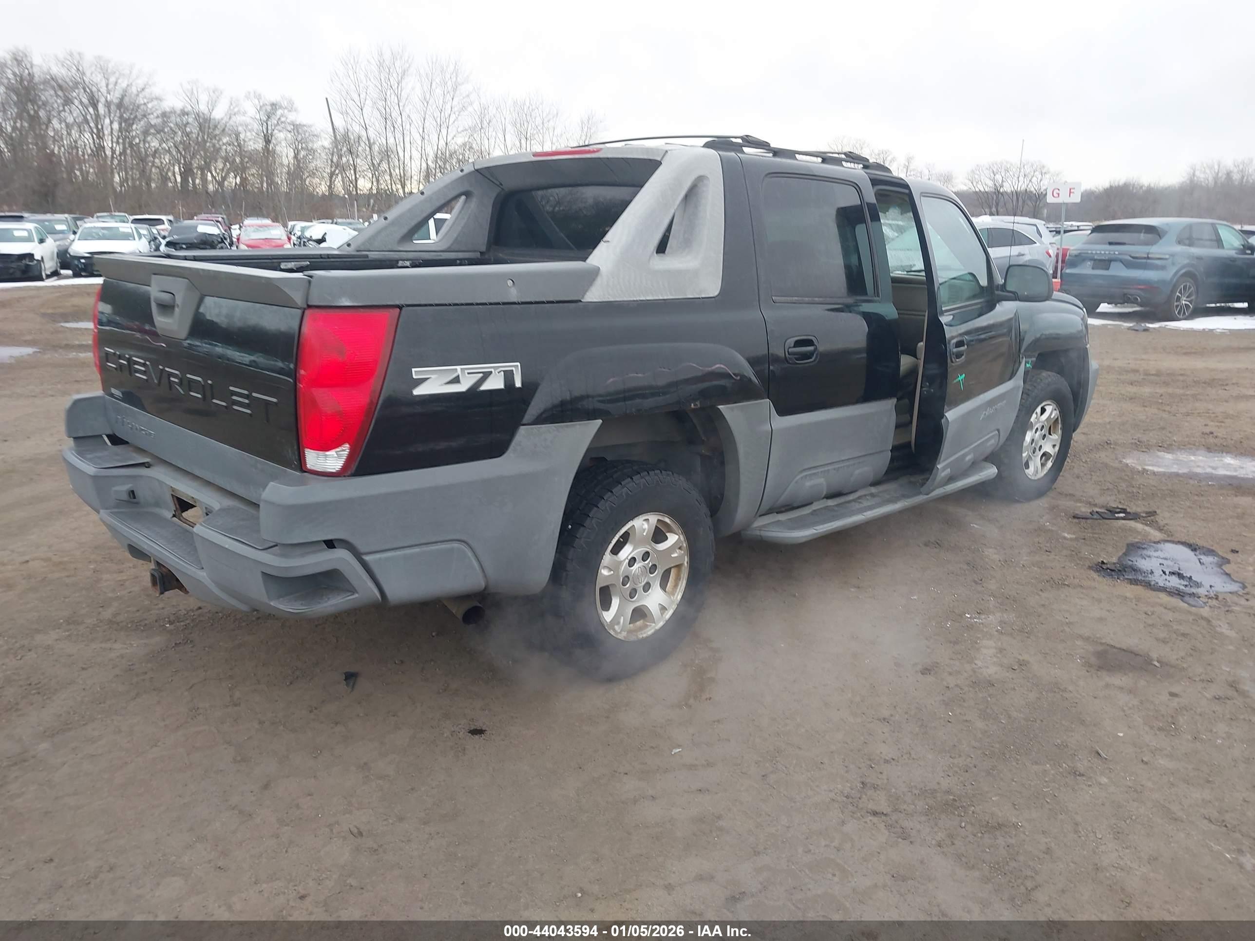 CHEVROLET AVALANCHE image 4