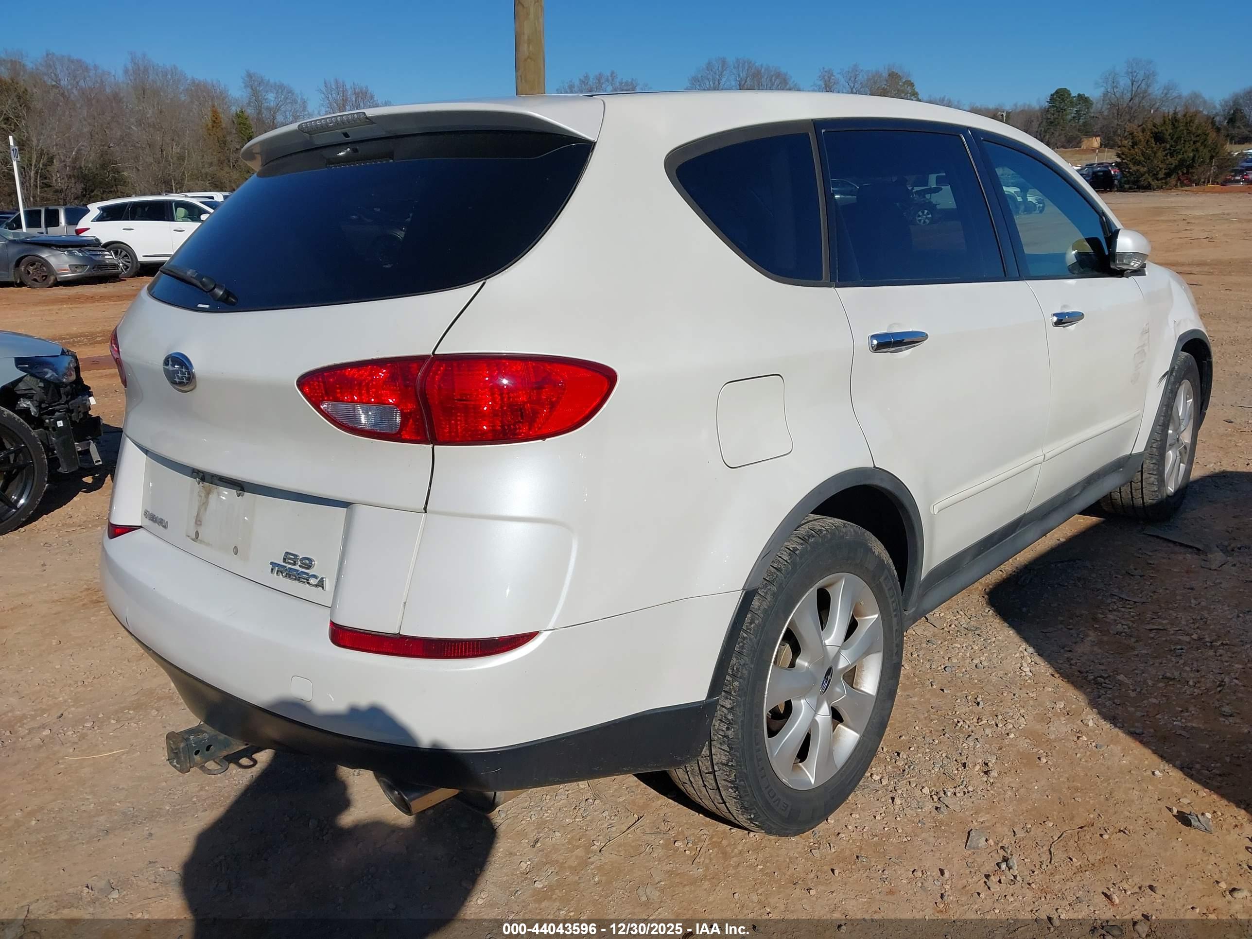 SUBARU B9 image 4