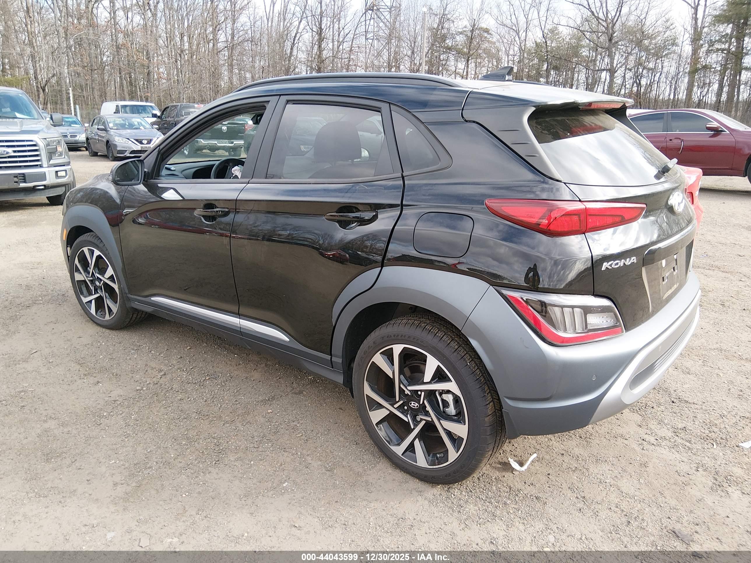 HYUNDAI KONA image 3