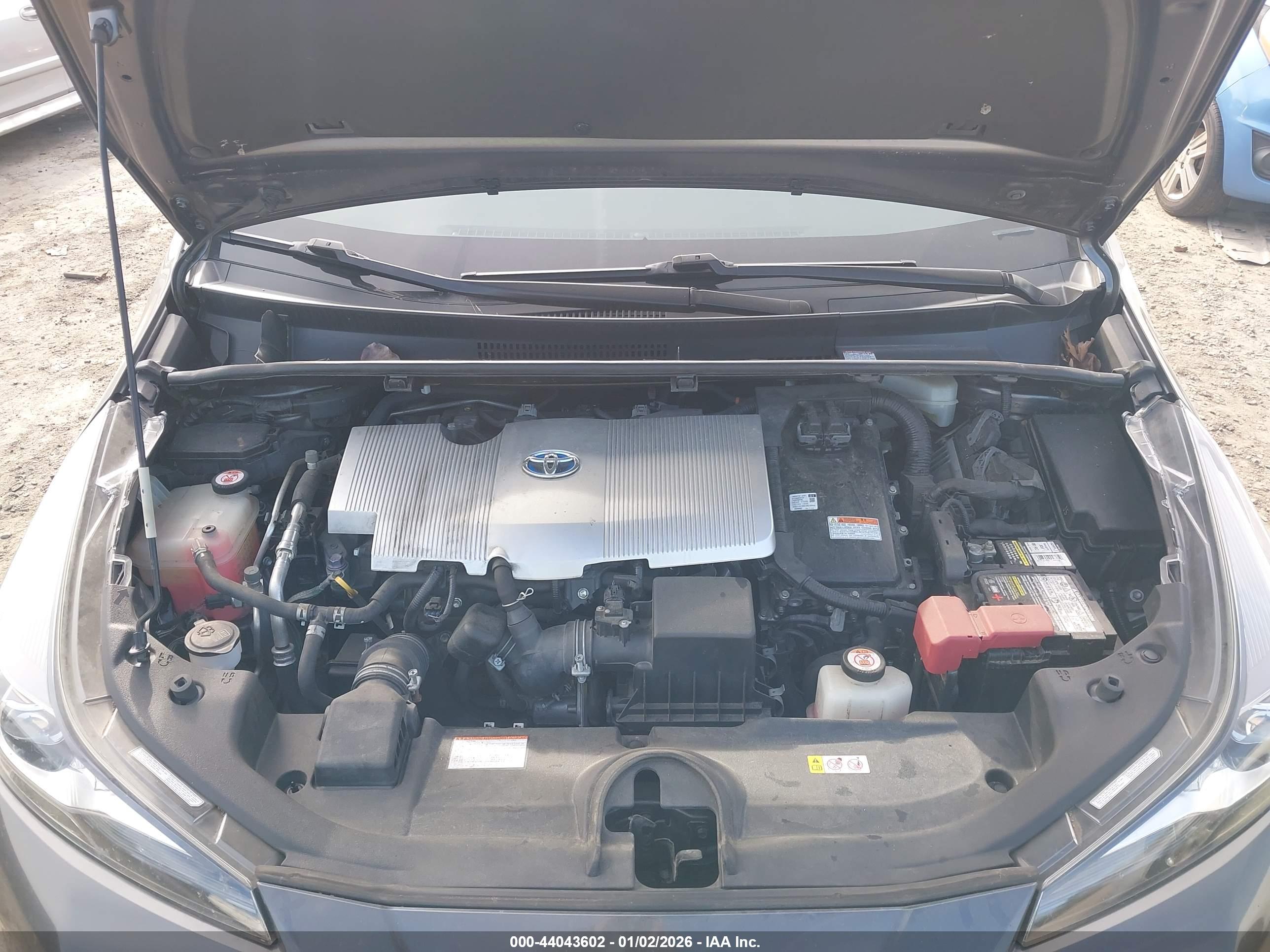 TOYOTA PRIUS image 10