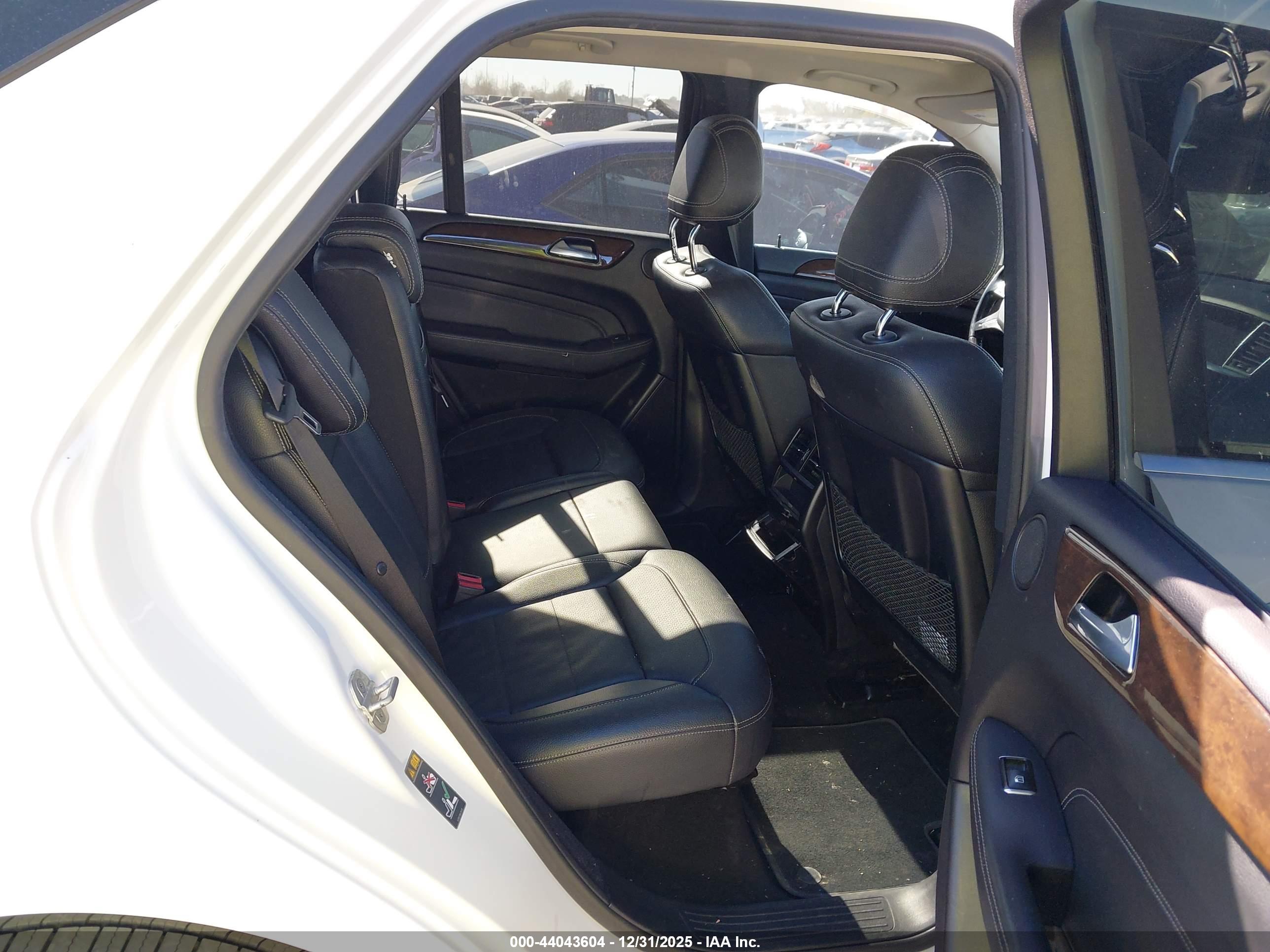 MERCEDES-BENZ ML image 8