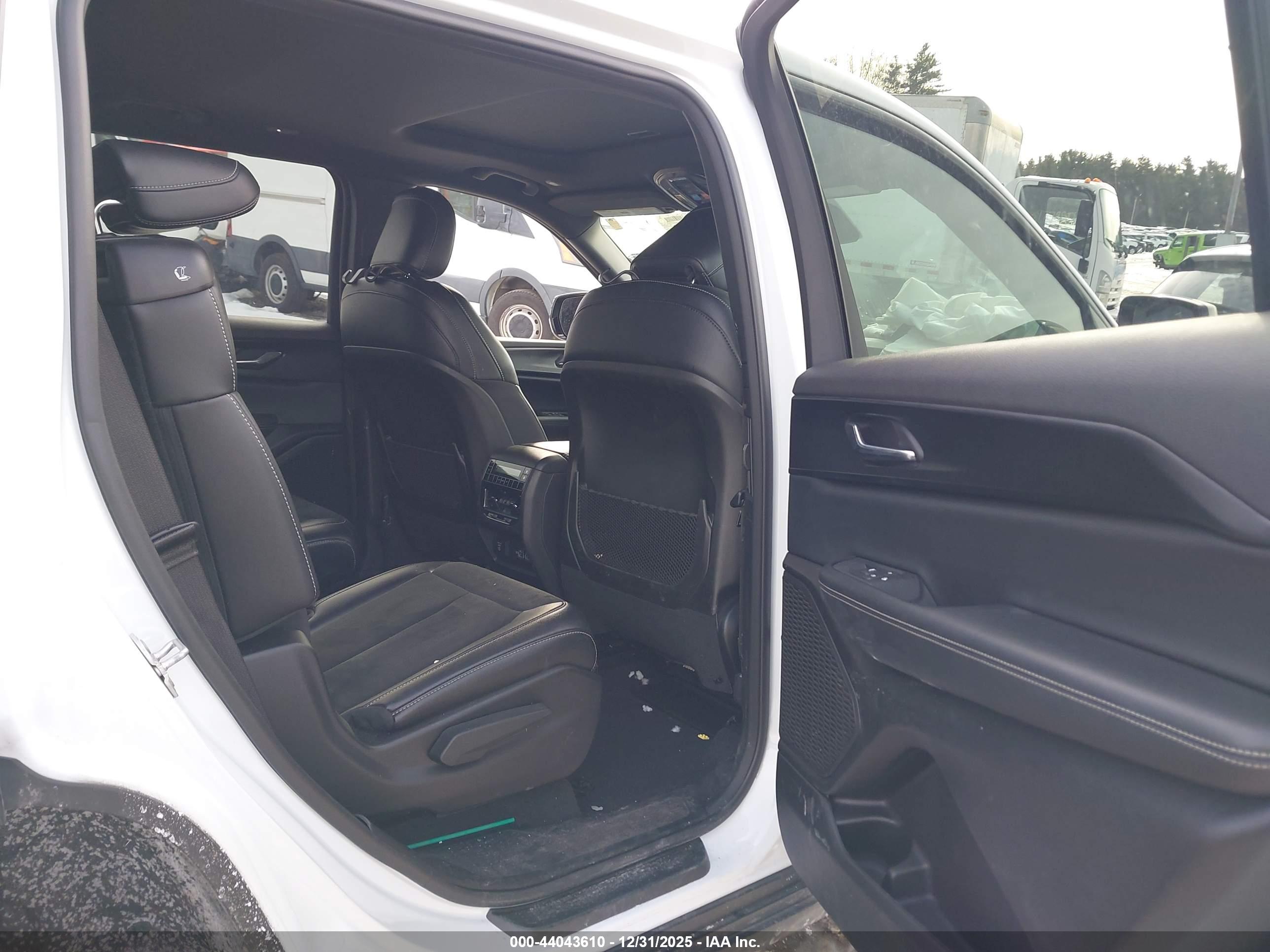 JEEP GRAND image 8