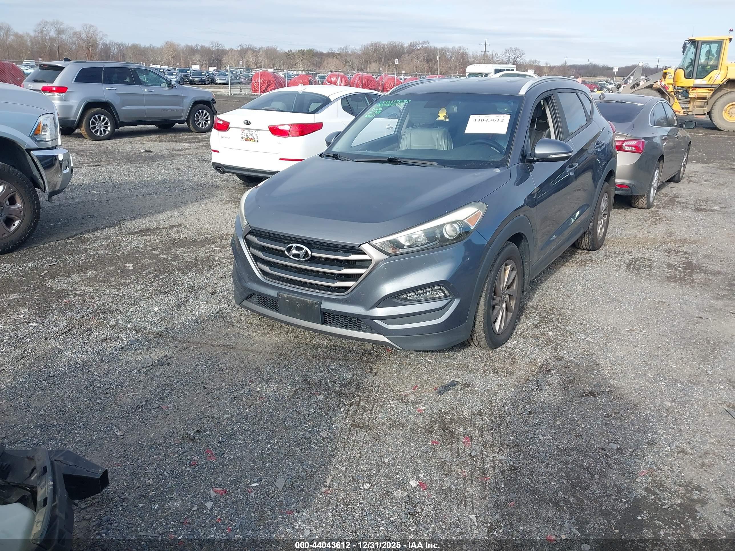 HYUNDAI TUCSON image 2